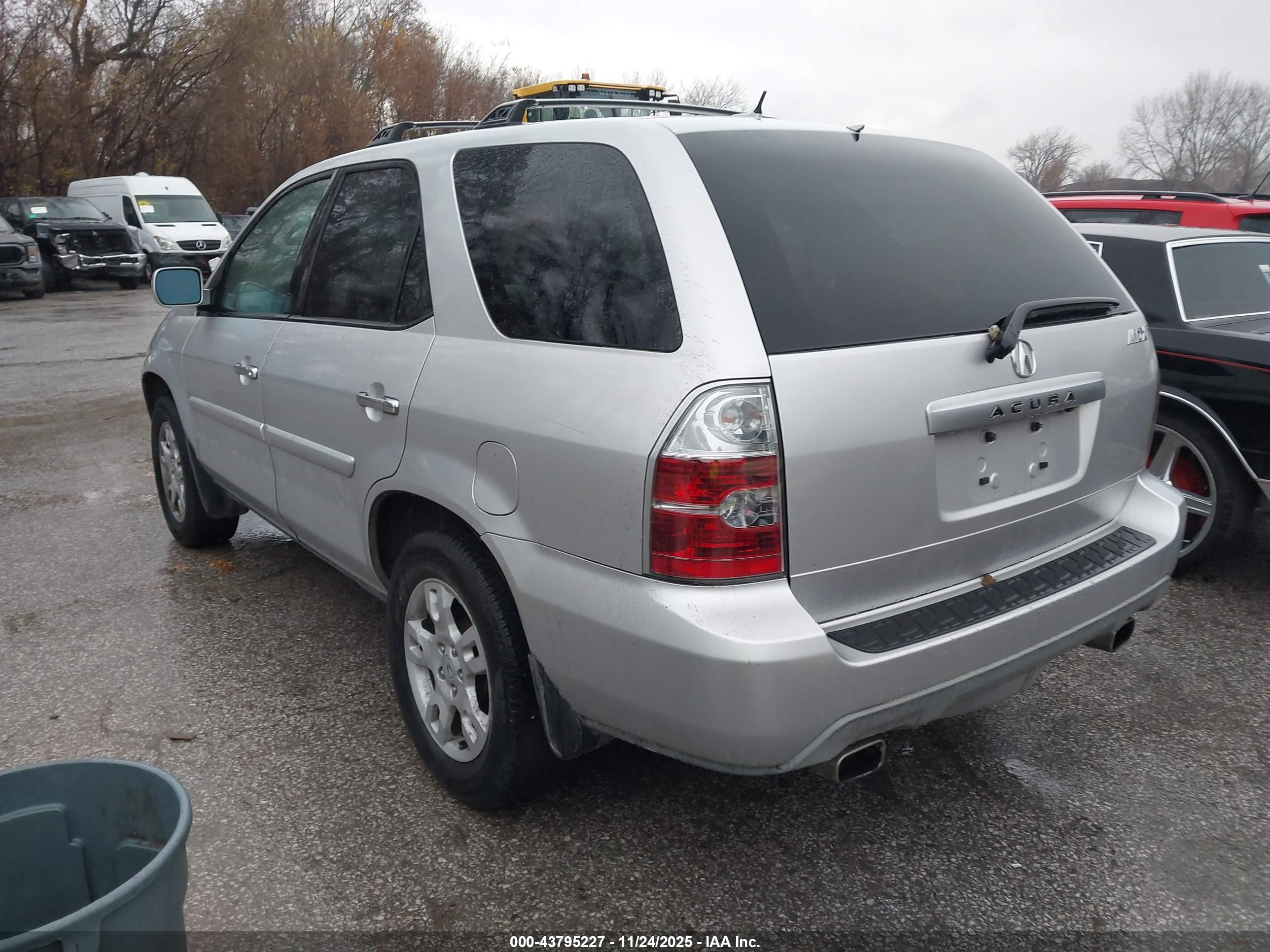 ACURA MDX image 3