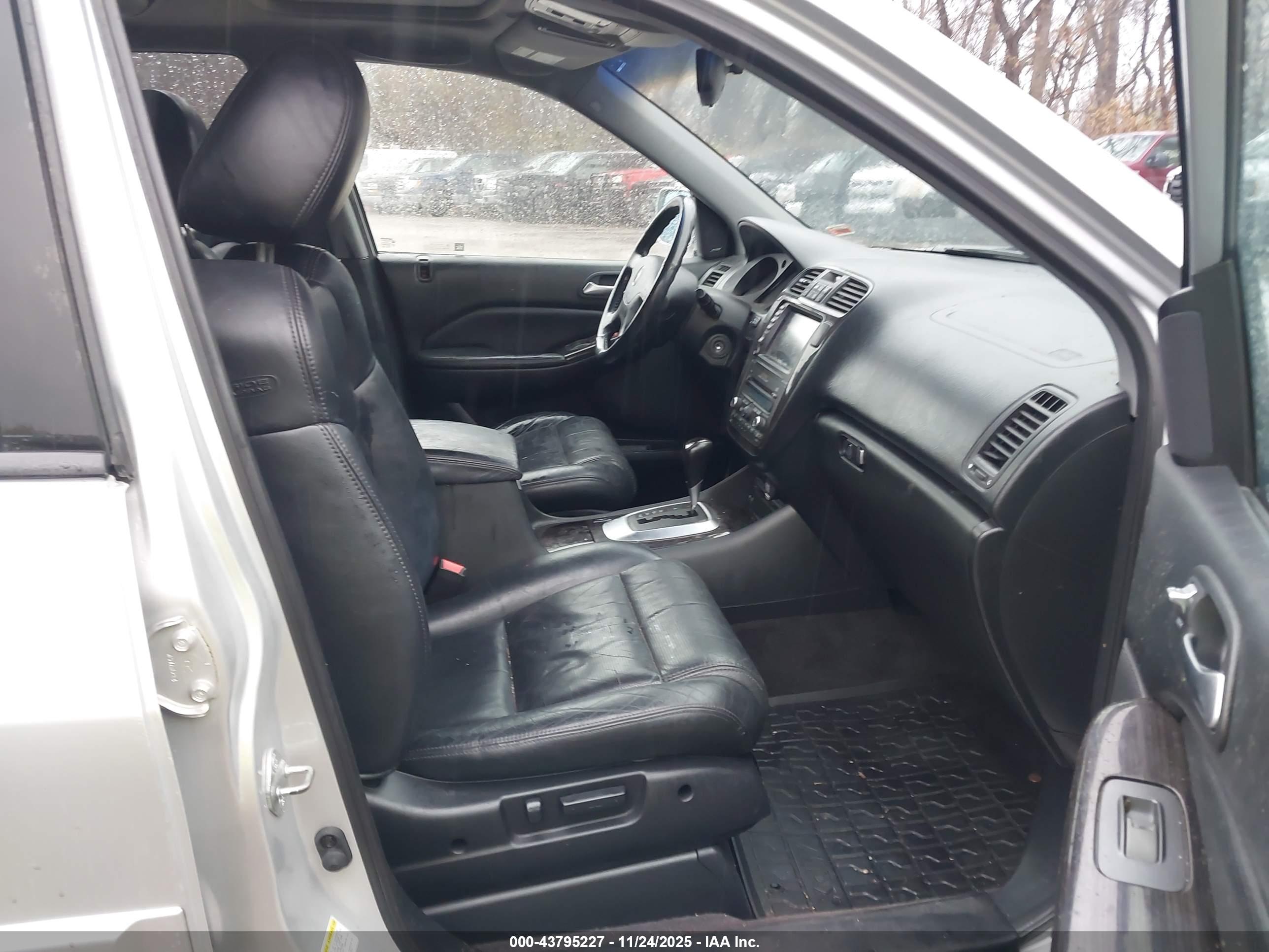ACURA MDX image 5
