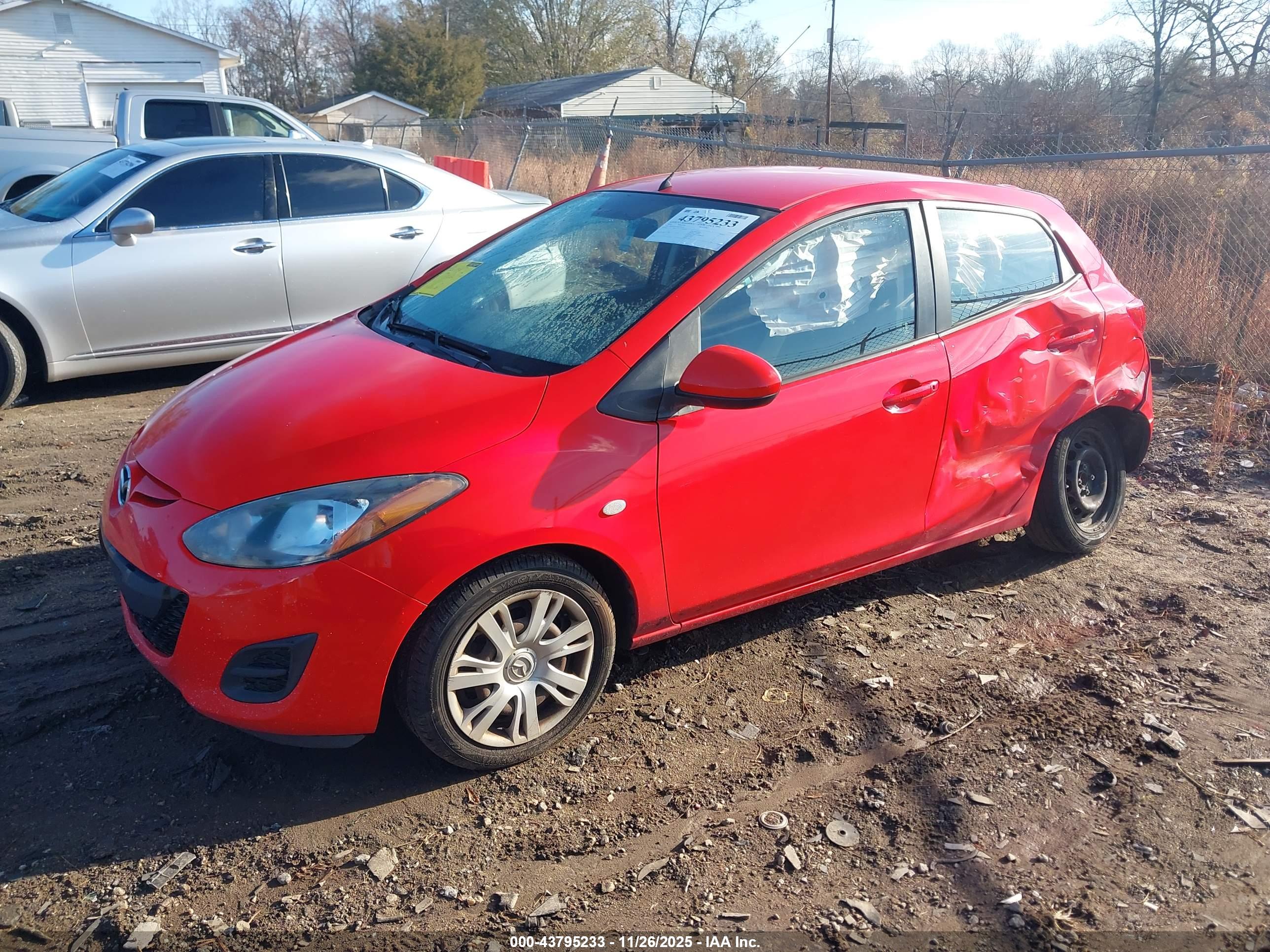 MAZDA MAZDA2 image 2