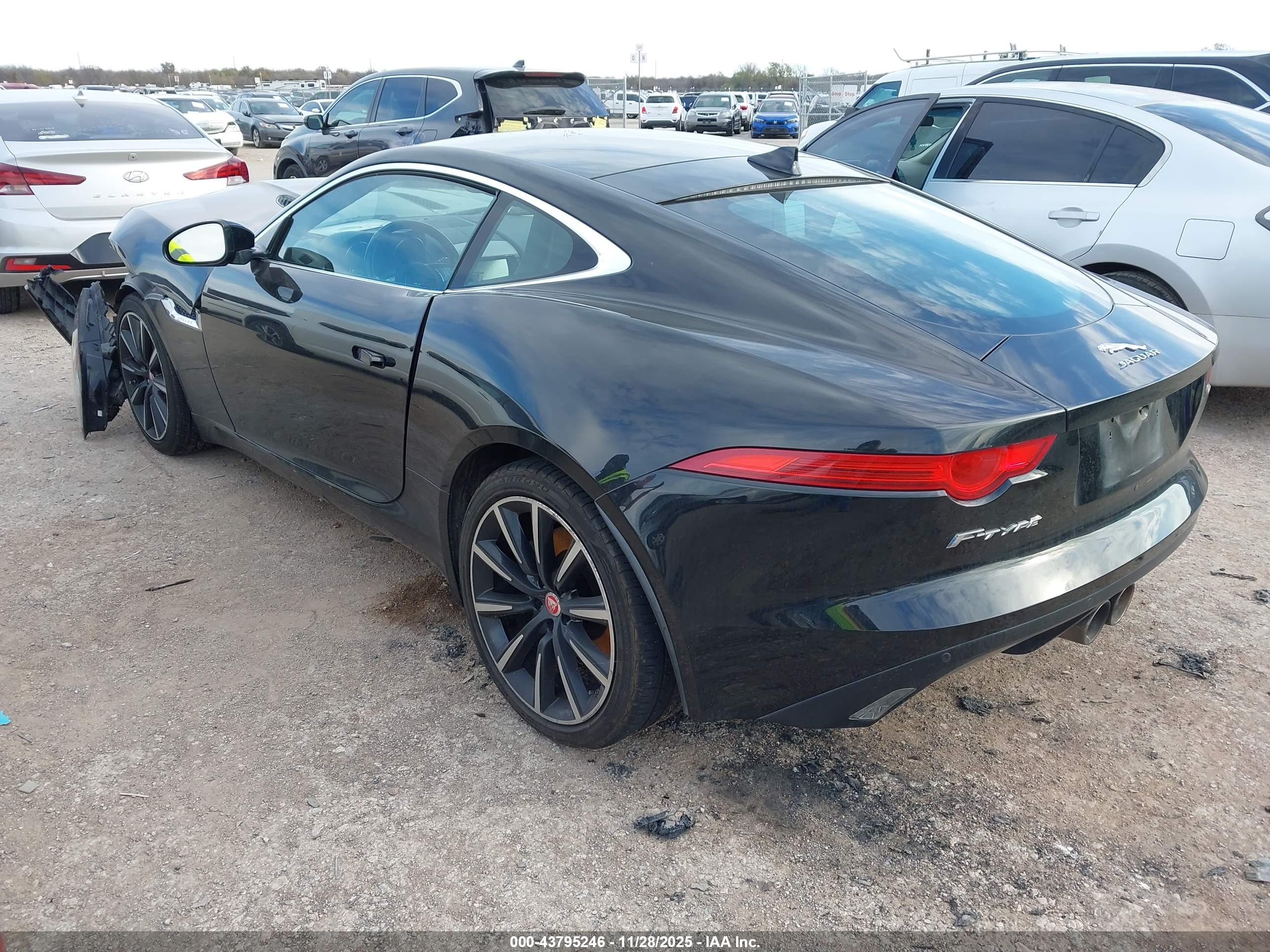 JAGUAR F-TYPE image 3