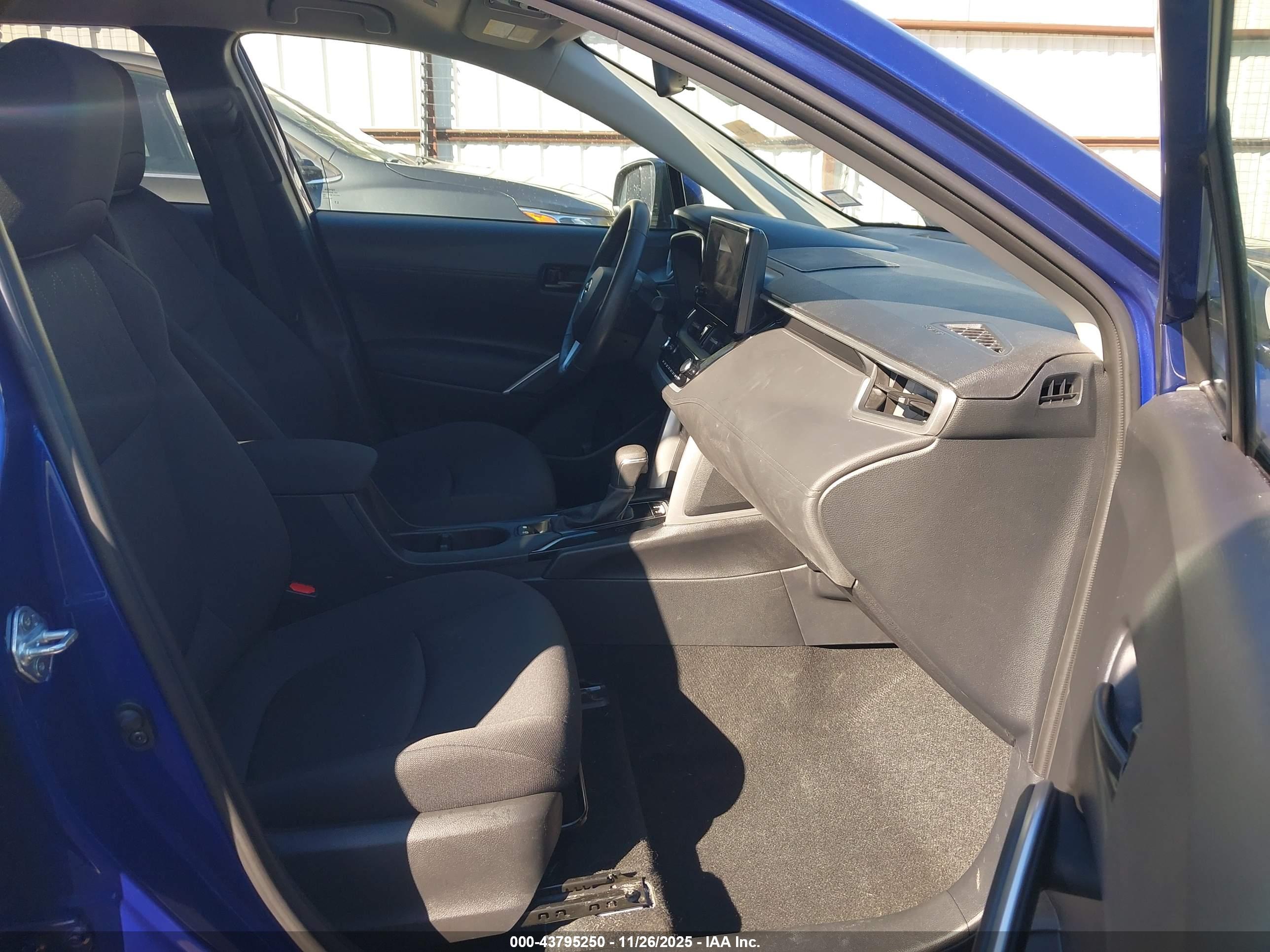 TOYOTA COROLLA image 5