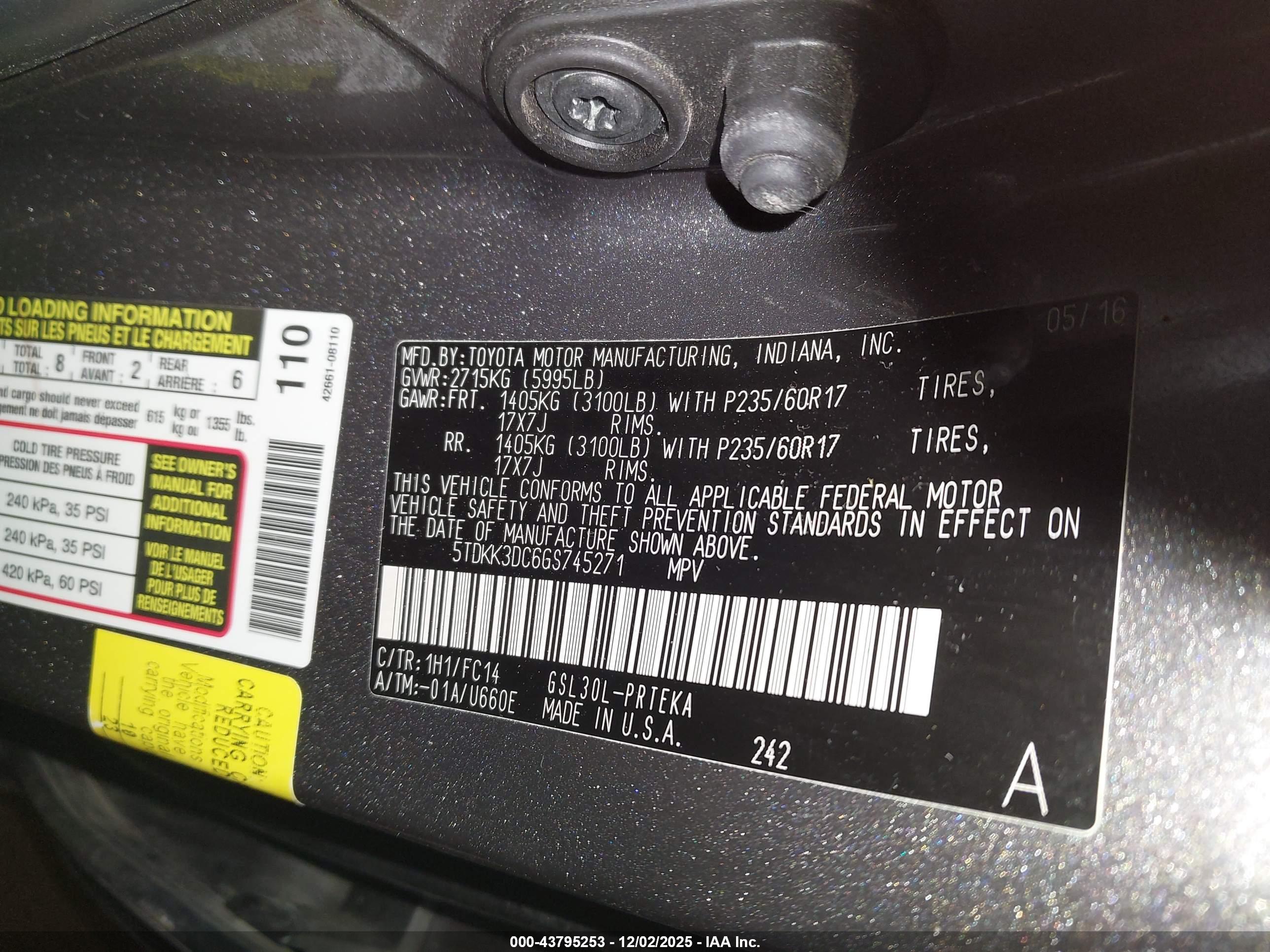 TOYOTA SIENNA image 9
