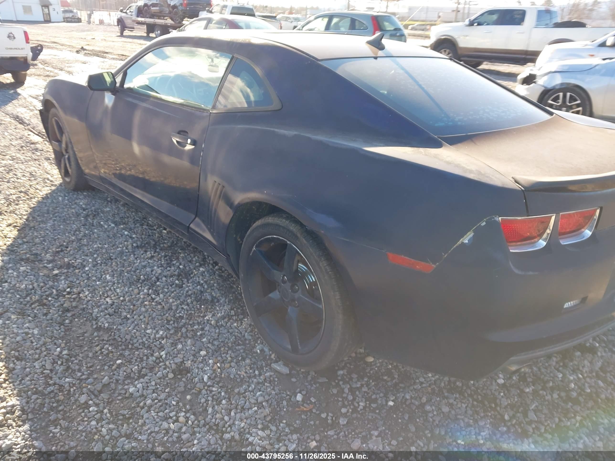 CHEVROLET CAMARO image 3