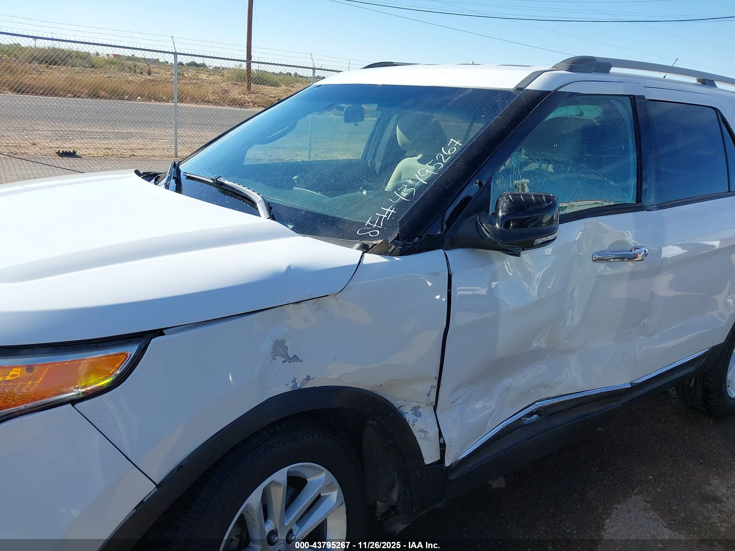 FORD EXPLORER image 6