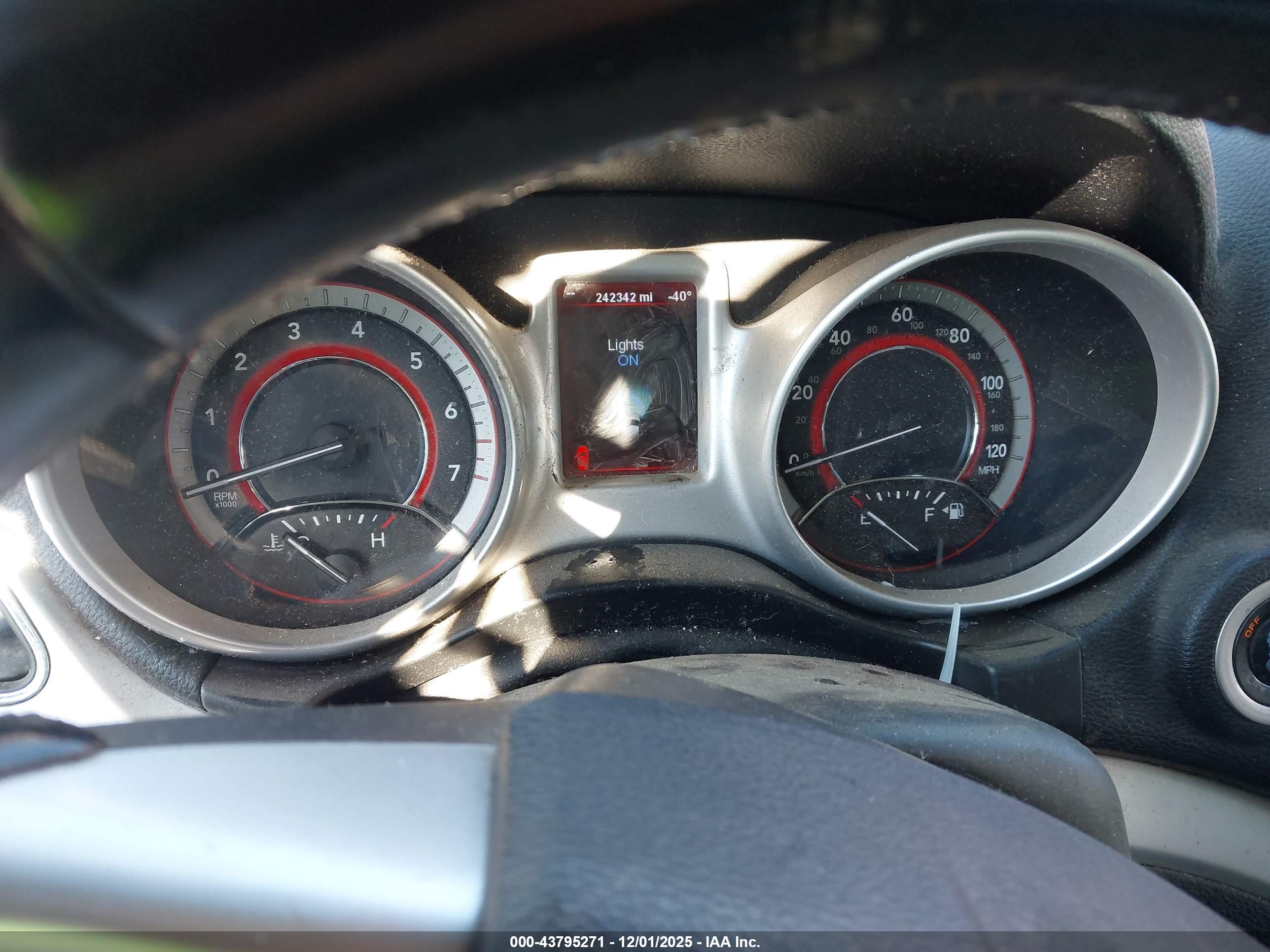 DODGE JOURNEY image 7