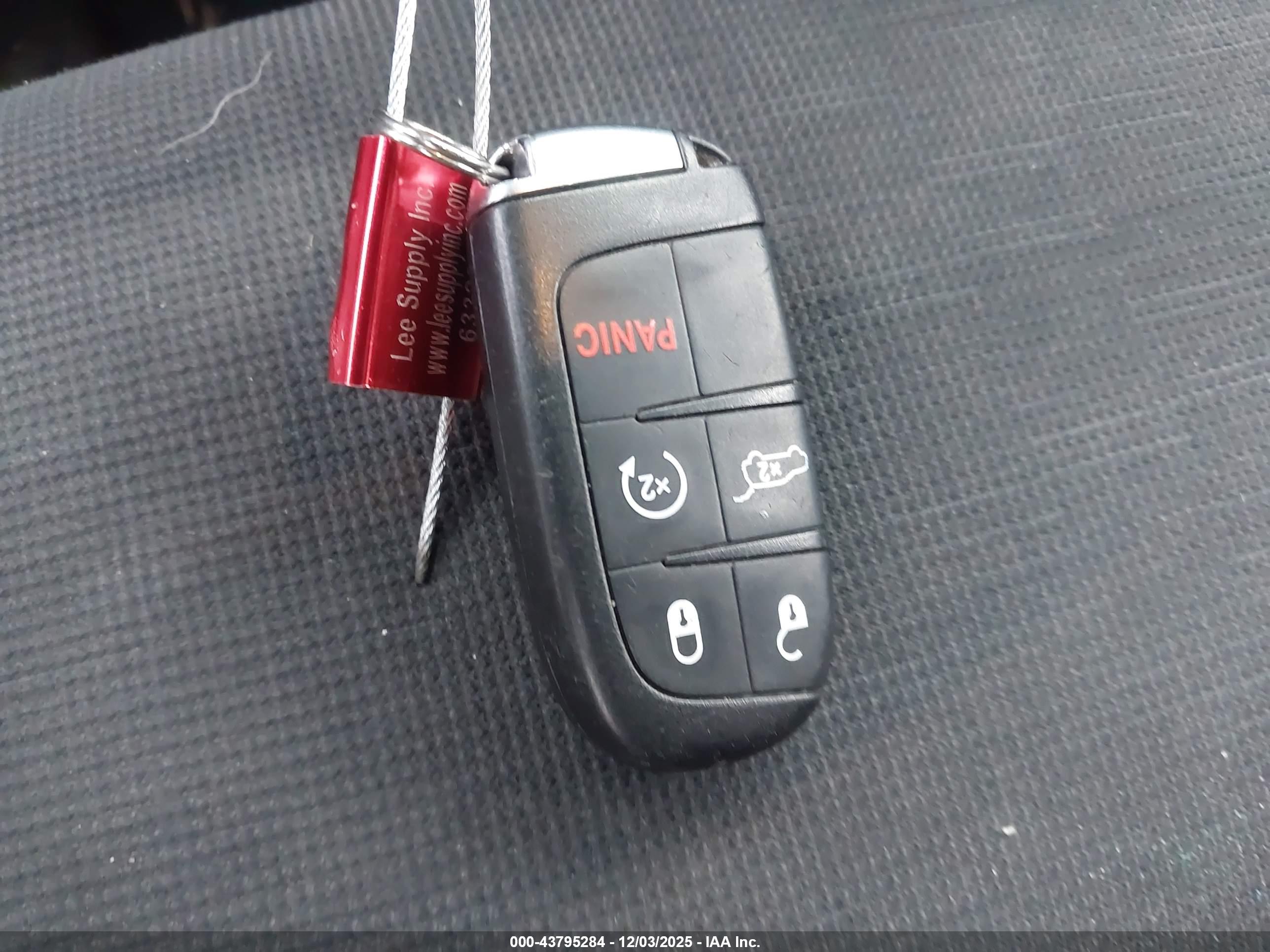 JEEP GRAND image 11