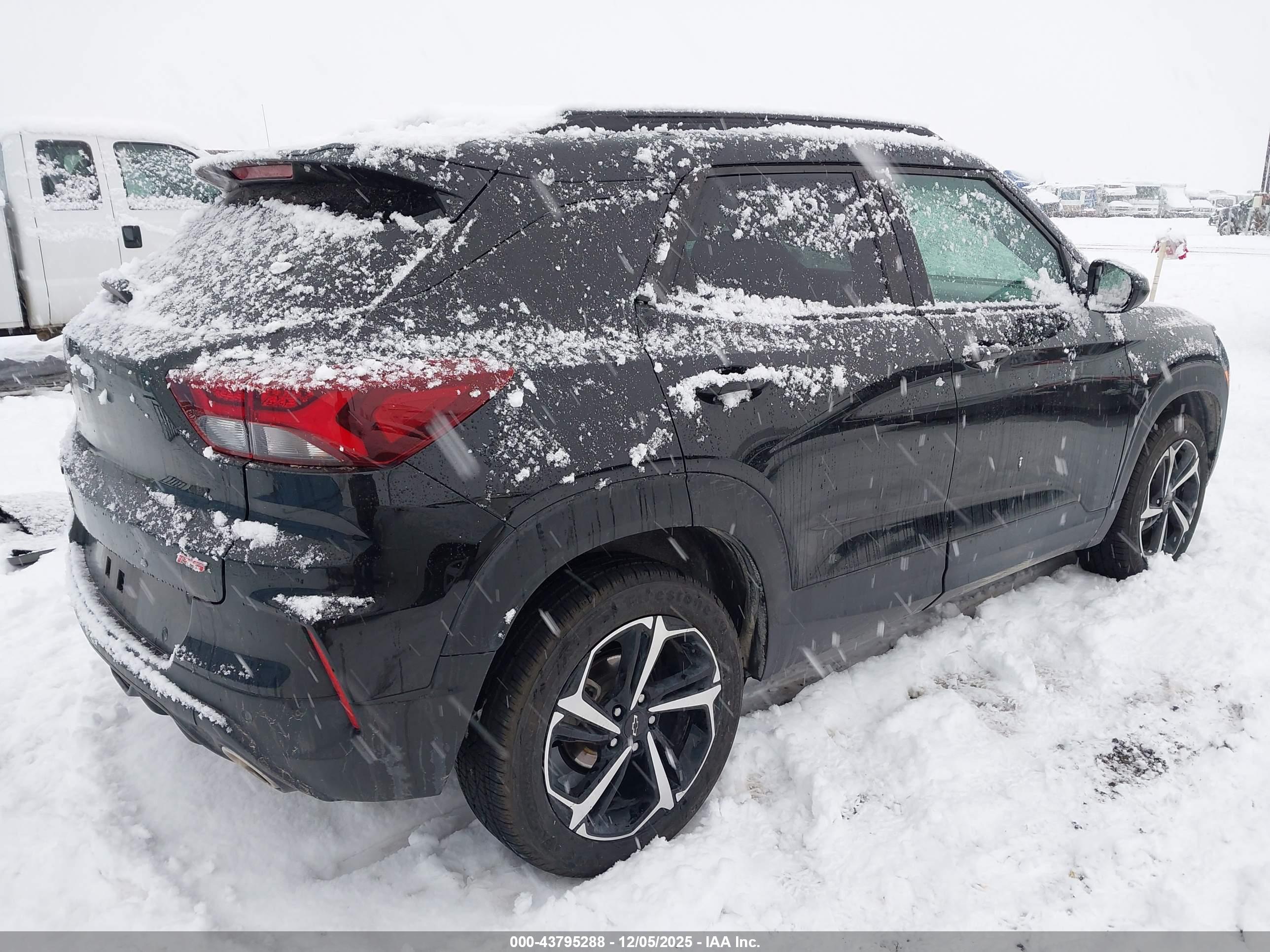 CHEVROLET TRAILBLAZER image 4