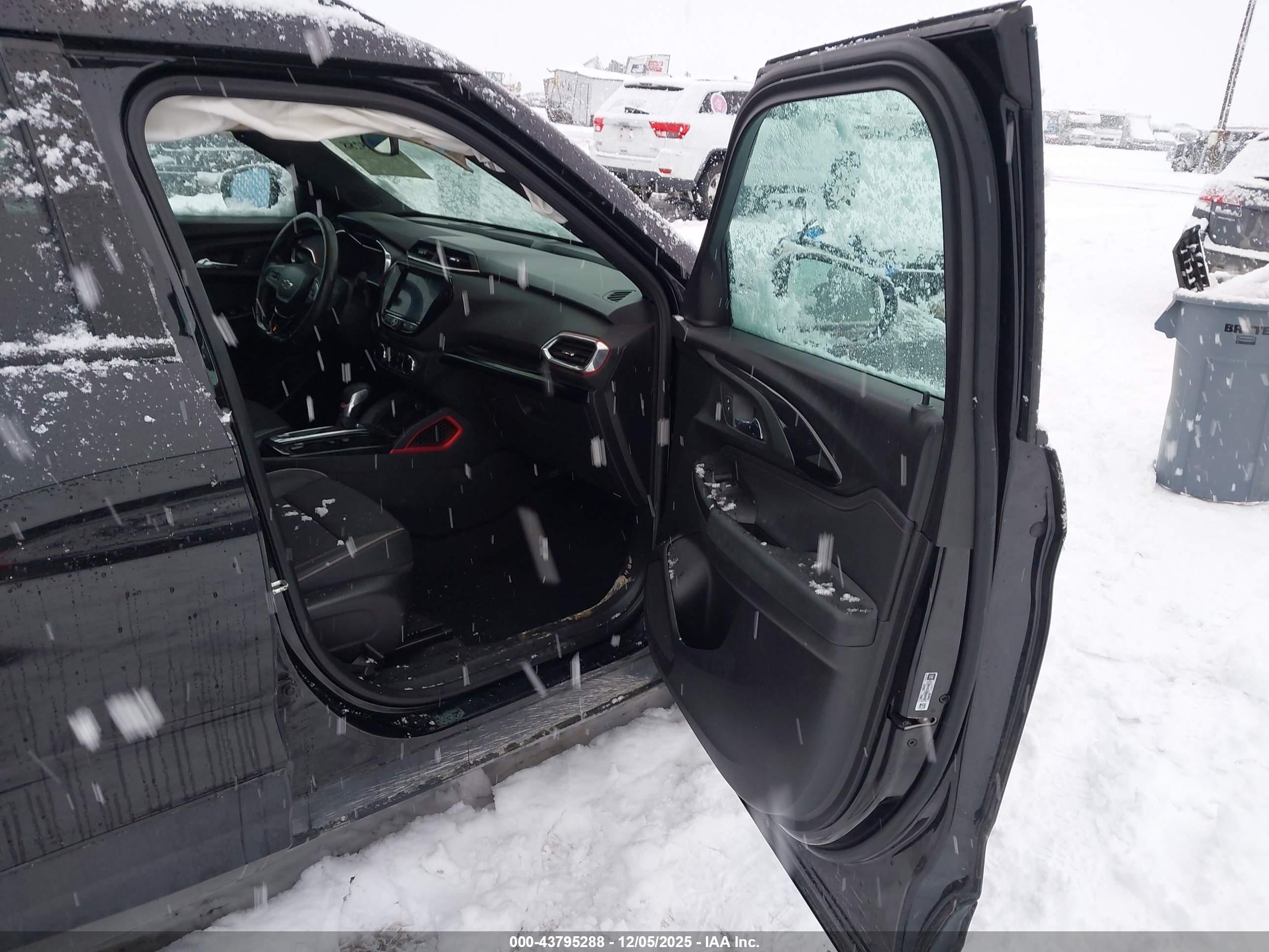 CHEVROLET TRAILBLAZER image 5