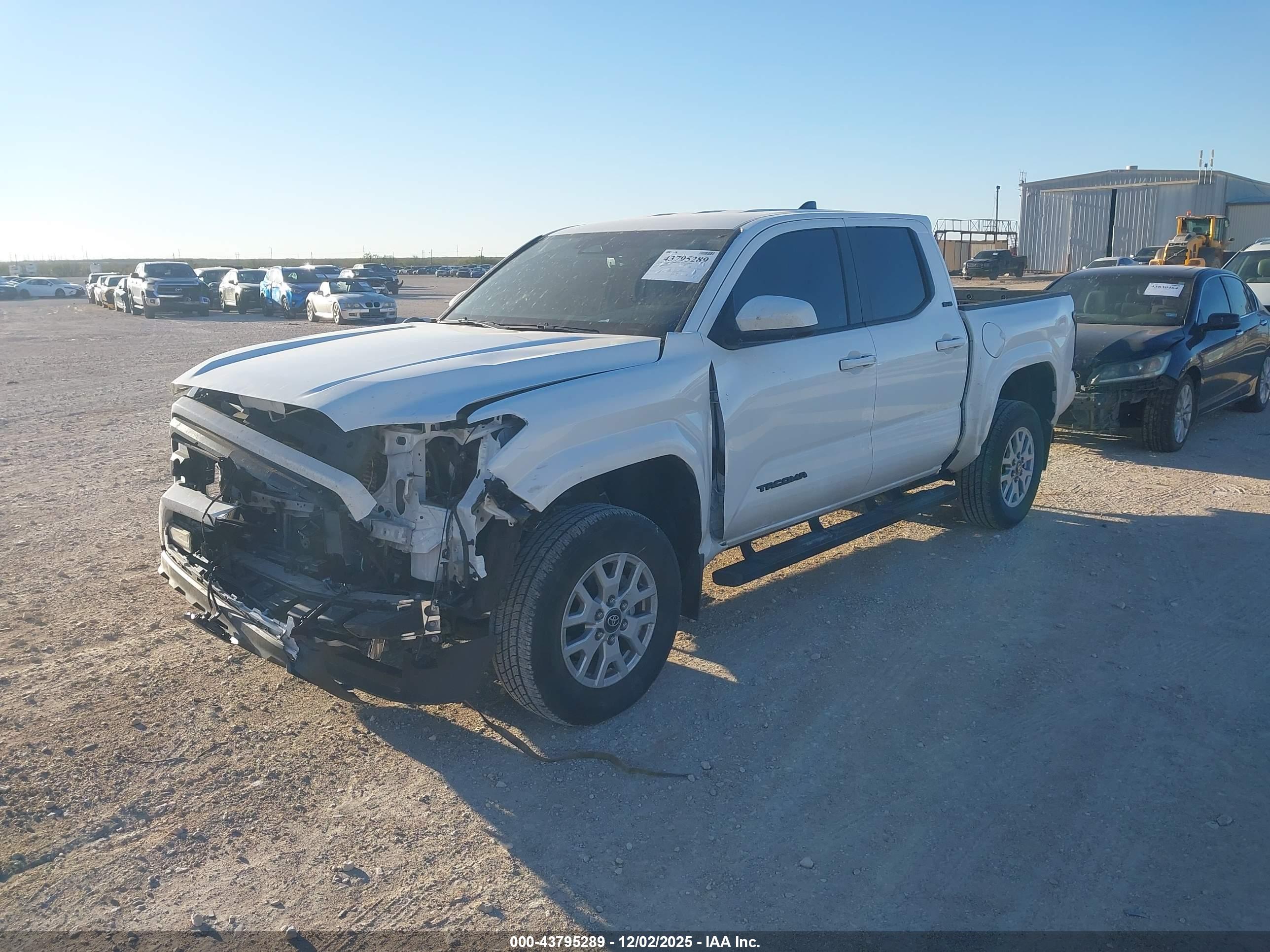 TOYOTA TACOMA image 2