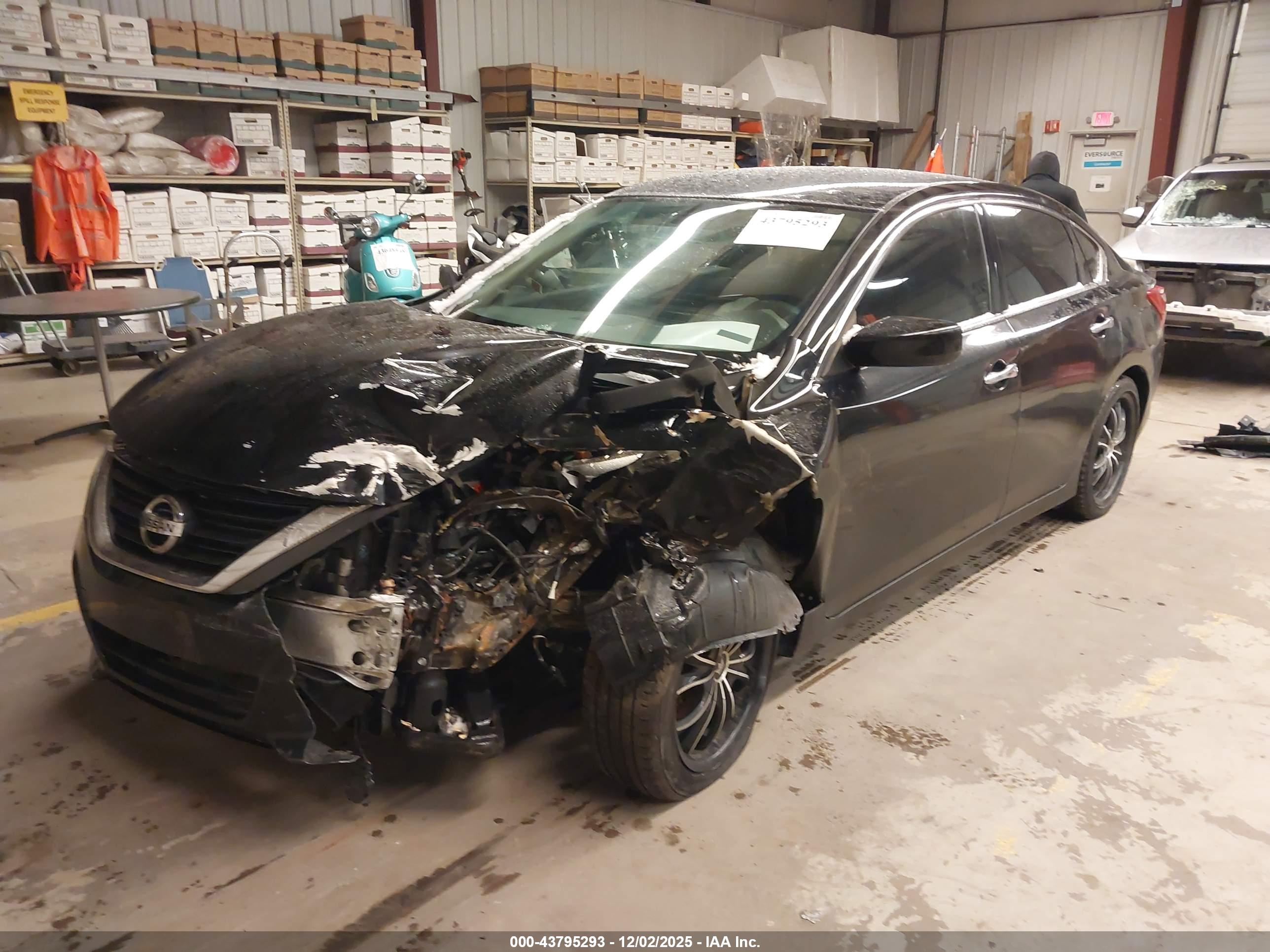 NISSAN ALTIMA image 2