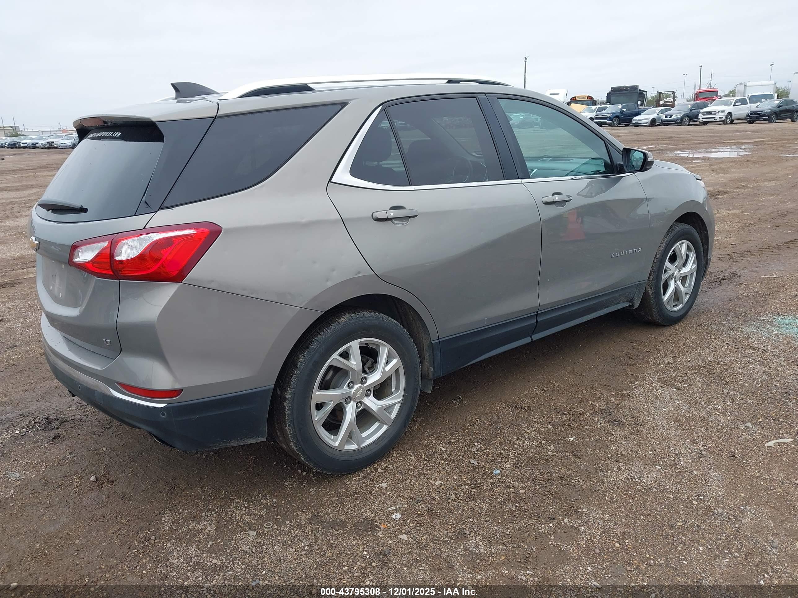 CHEVROLET EQUINOX image 4