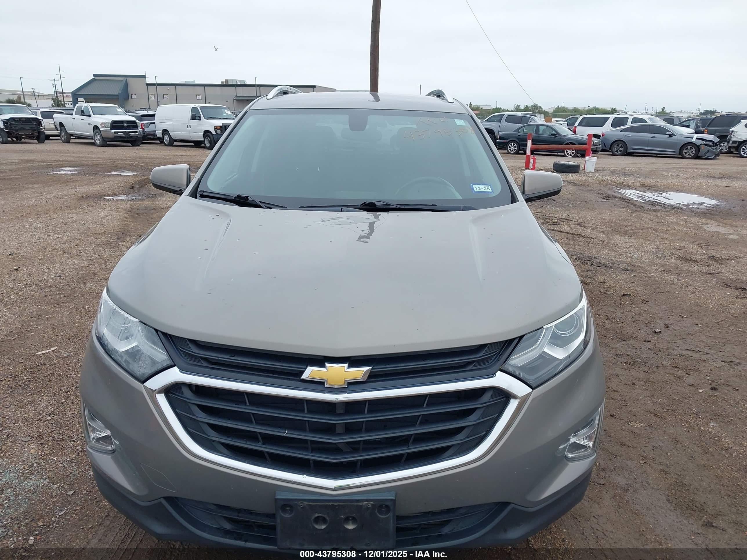 CHEVROLET EQUINOX image 6