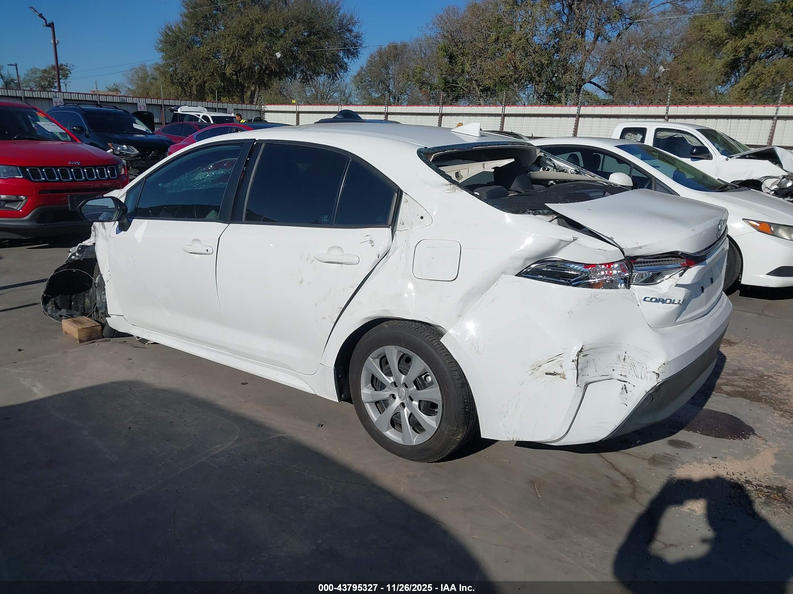 TOYOTA COROLLA image 3