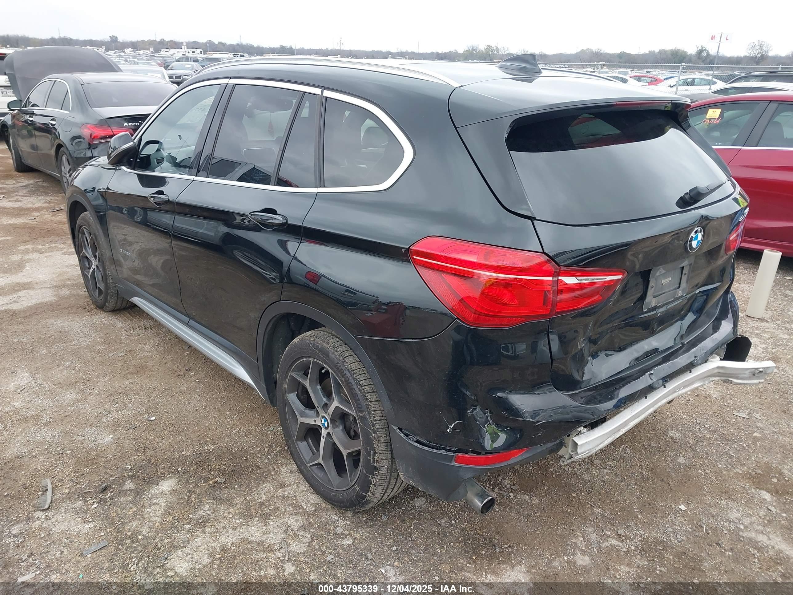 BMW X1 image 3