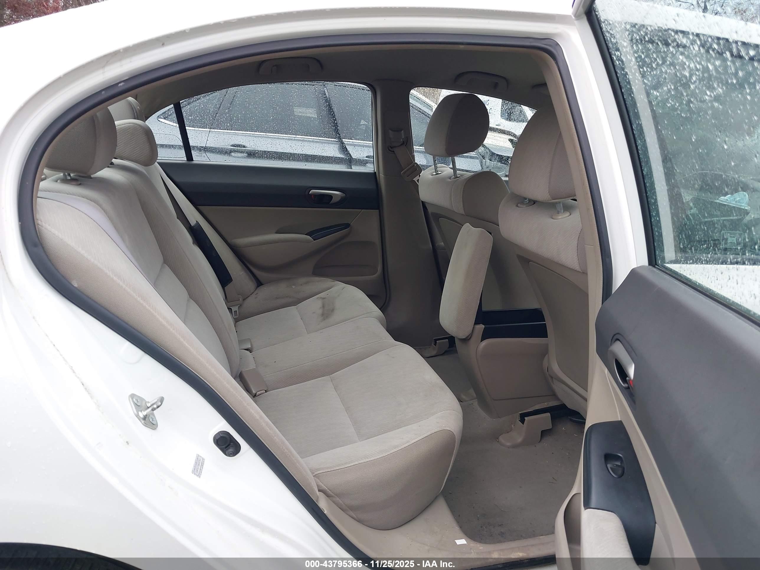 HONDA CIVIC image 8