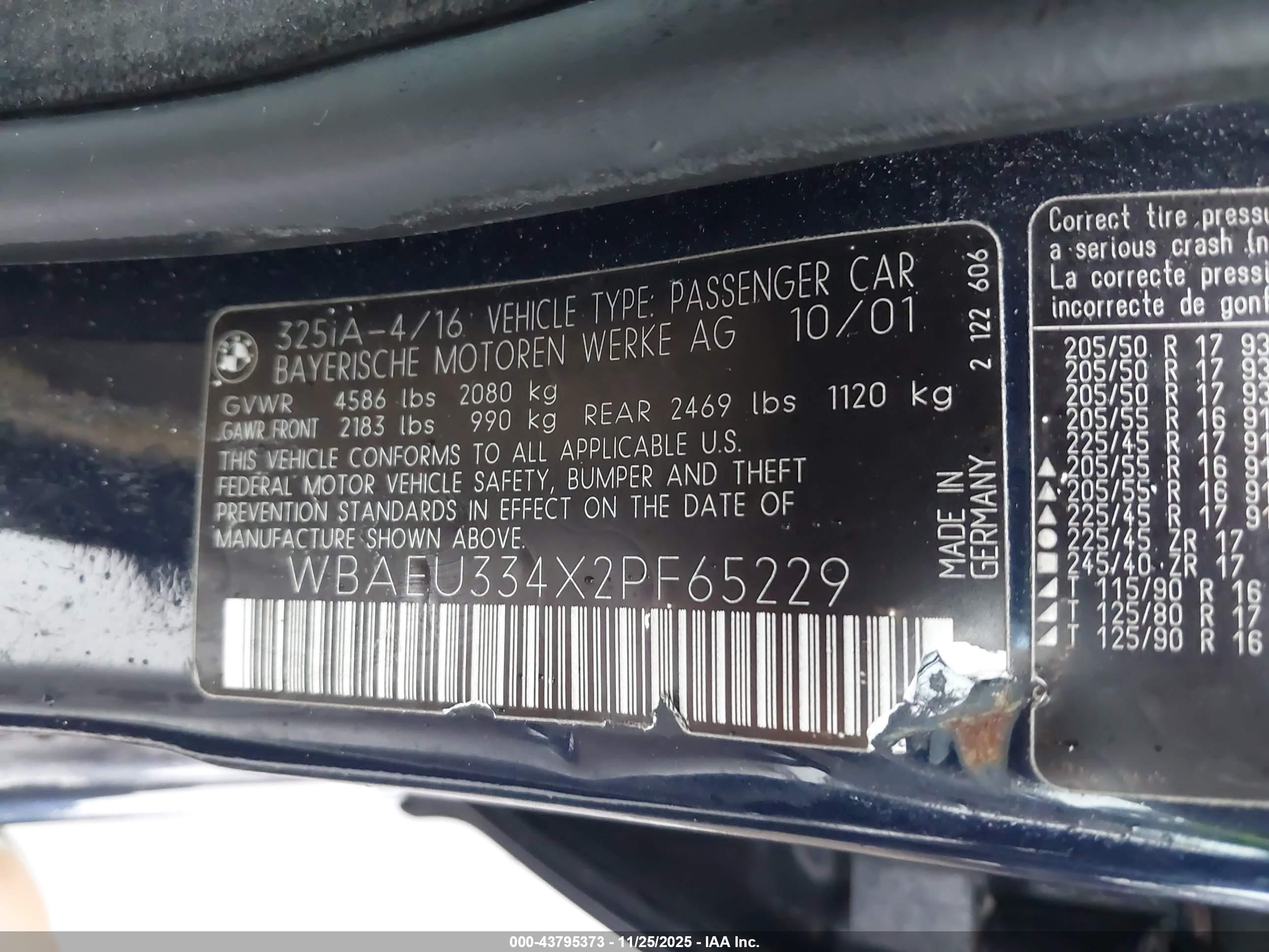 BMW 325XI image 9