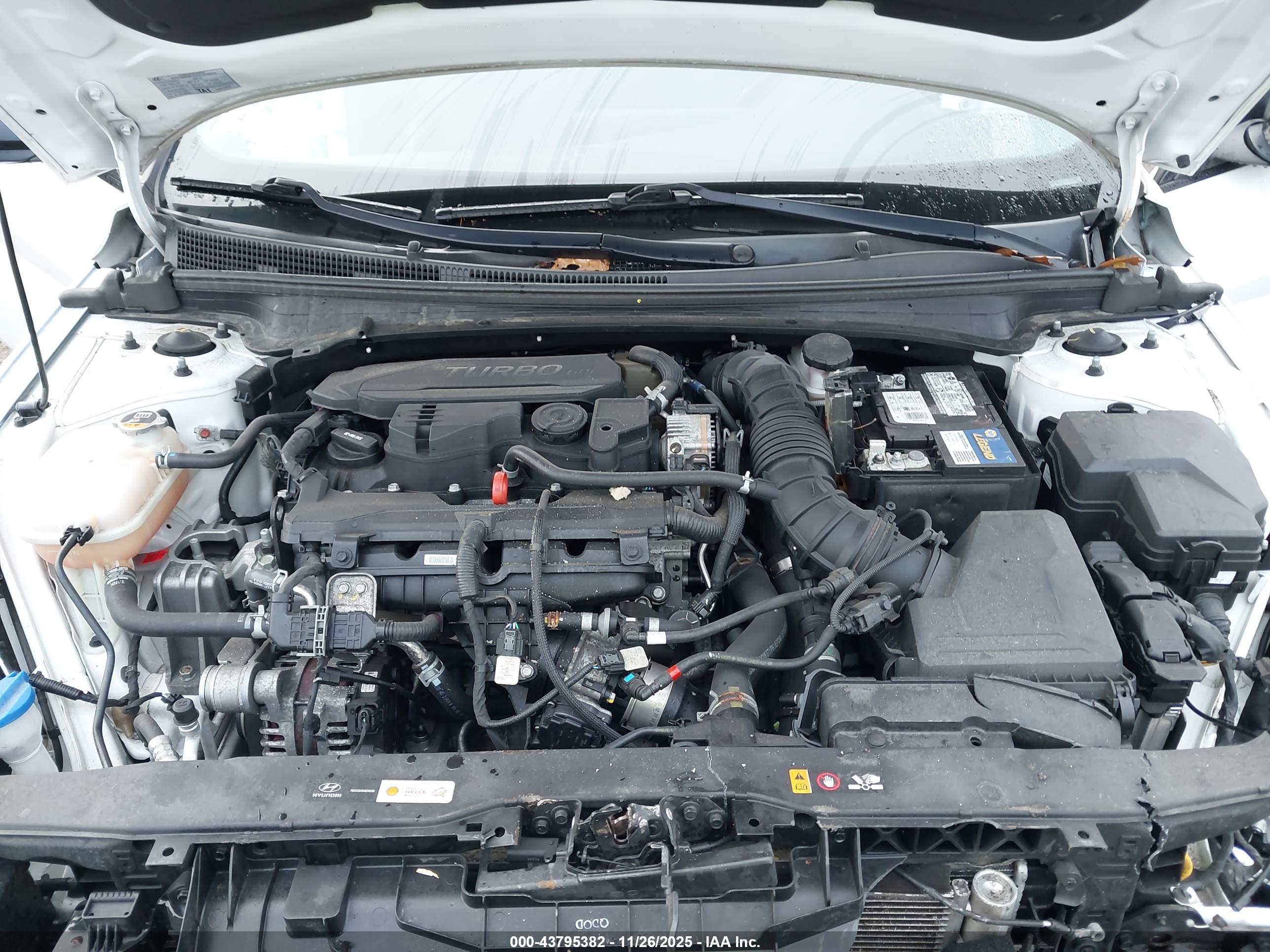 HYUNDAI ELANTRA image 10