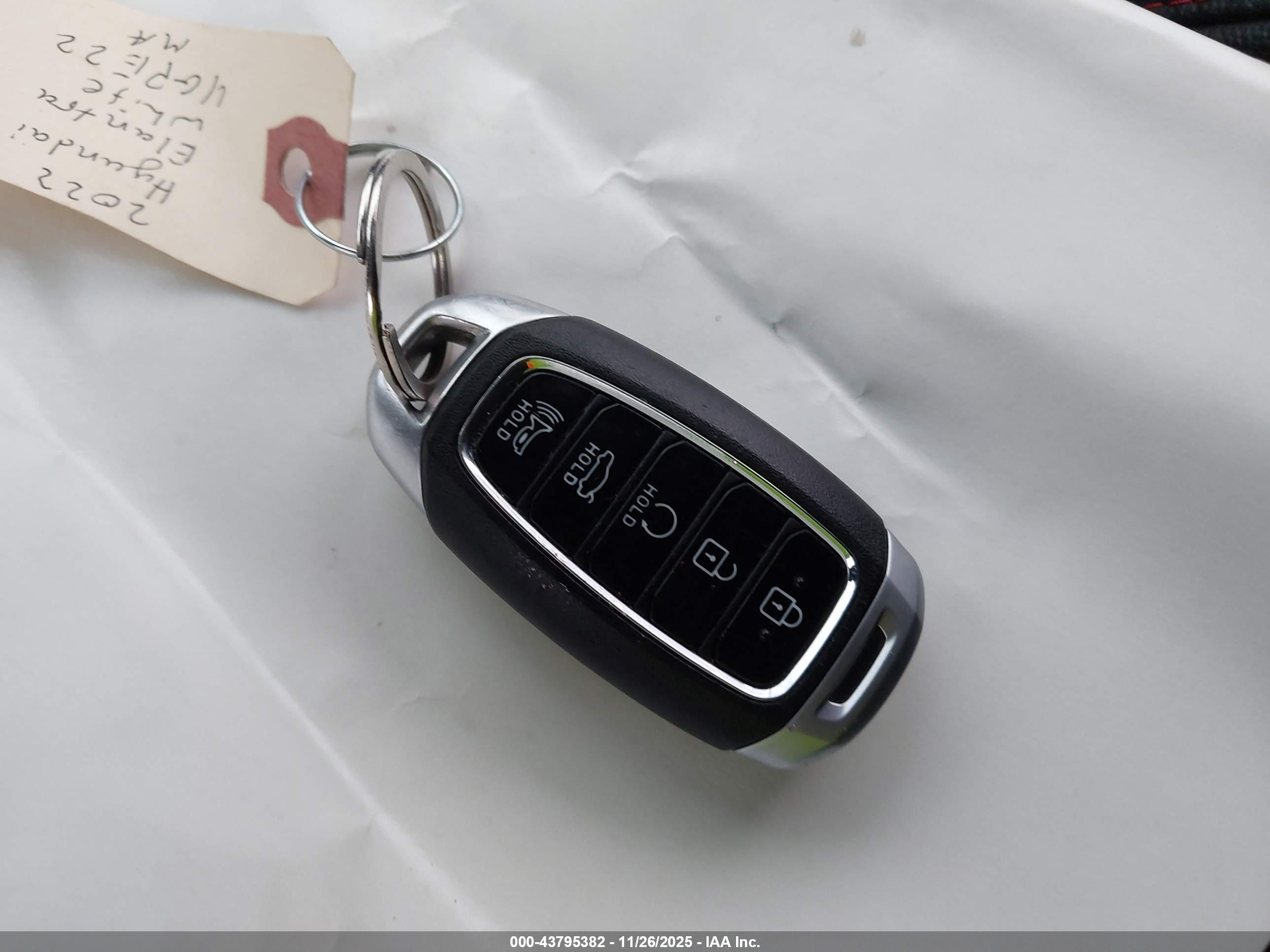 HYUNDAI ELANTRA image 11