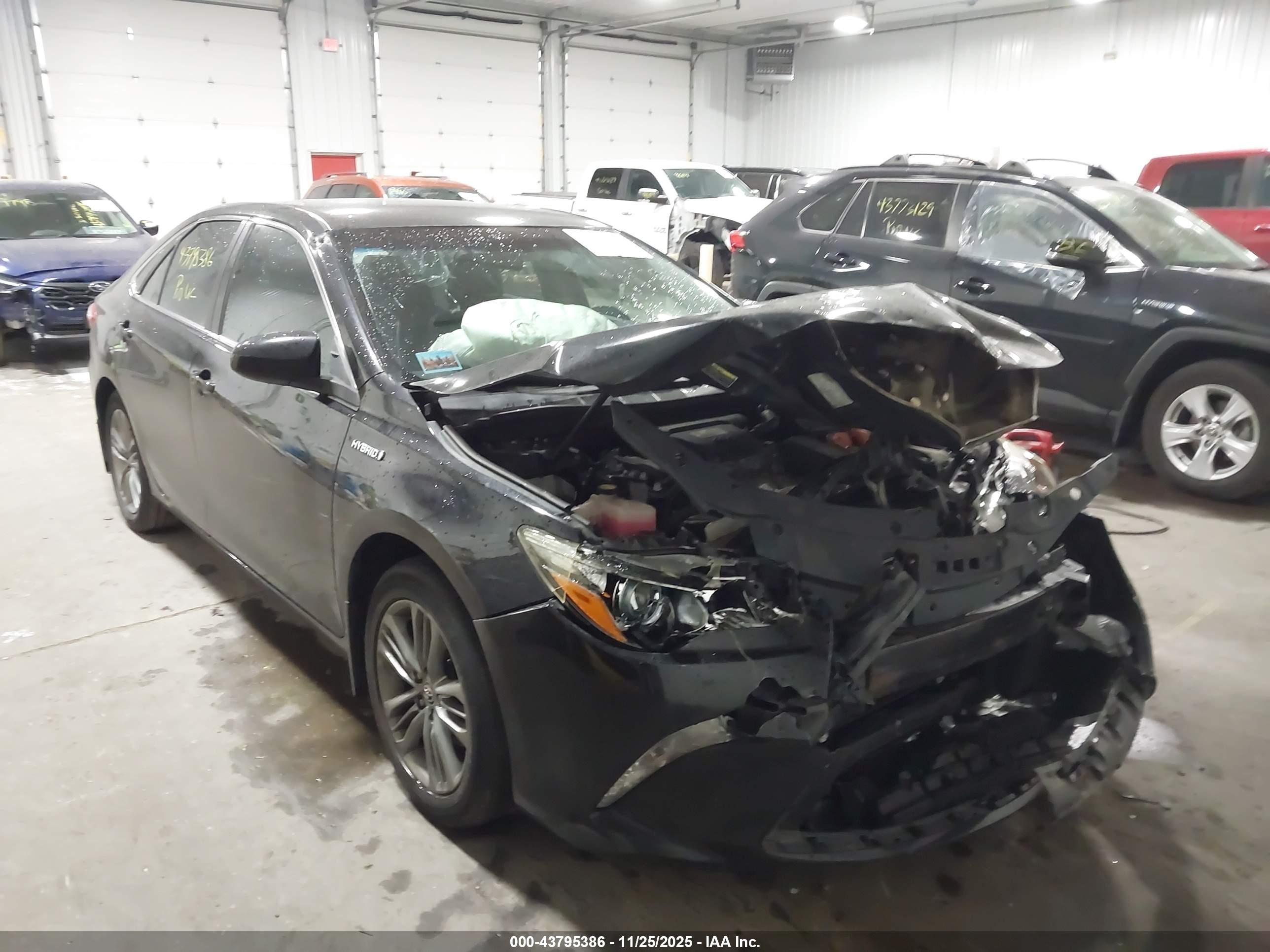 TOYOTA CAMRY image 6