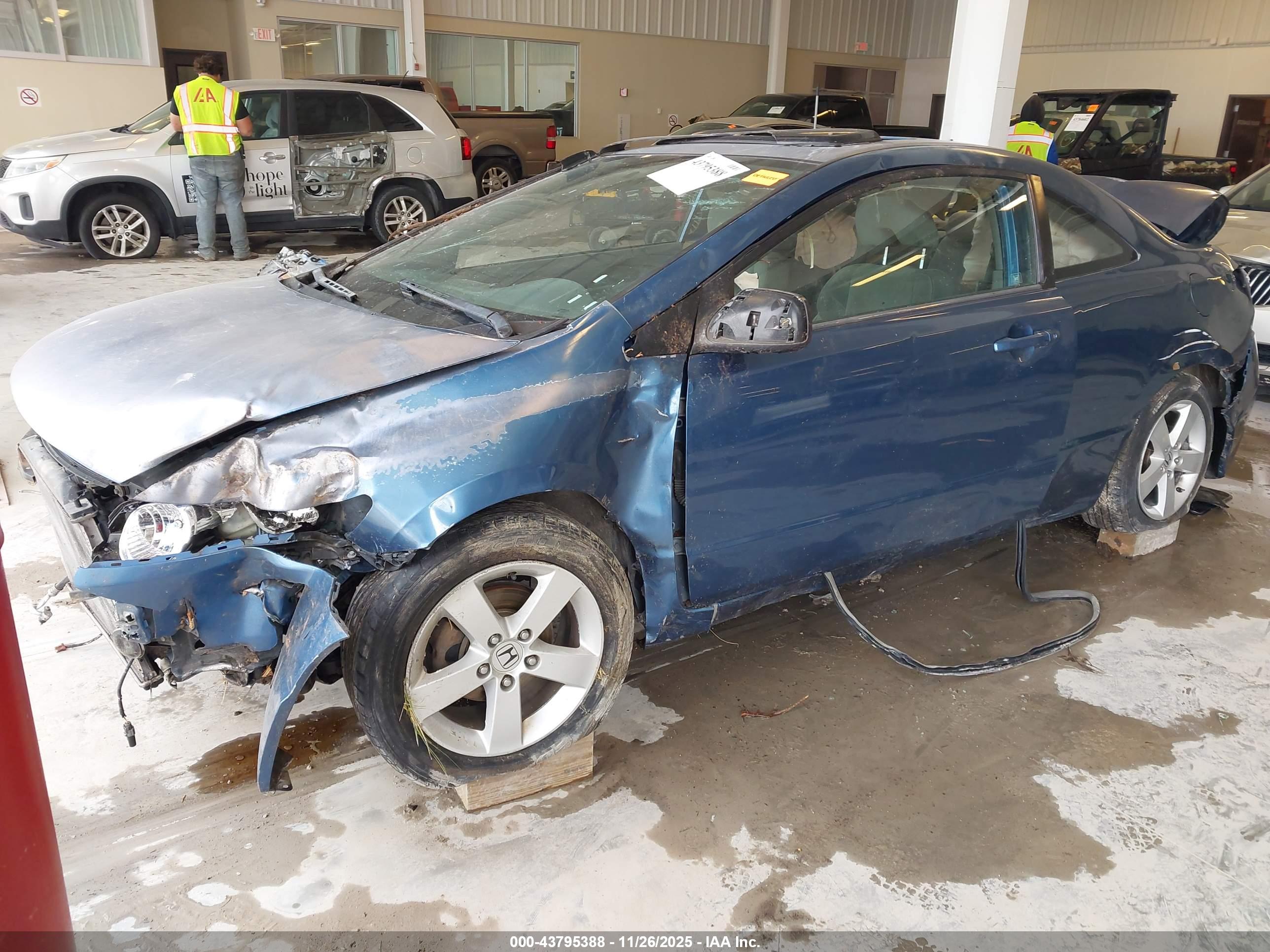 HONDA CIVIC image 2