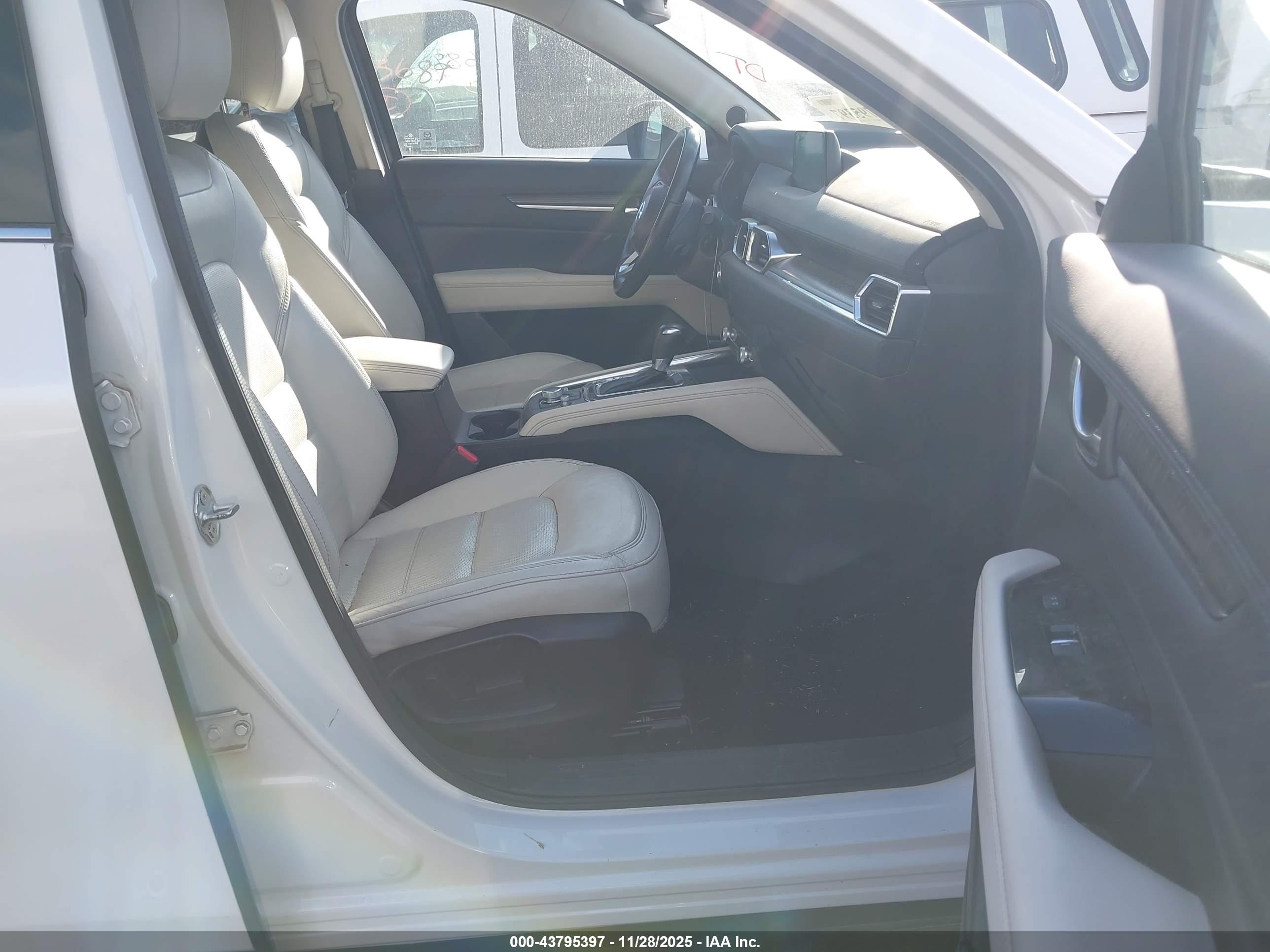 MAZDA CX-5 image 5