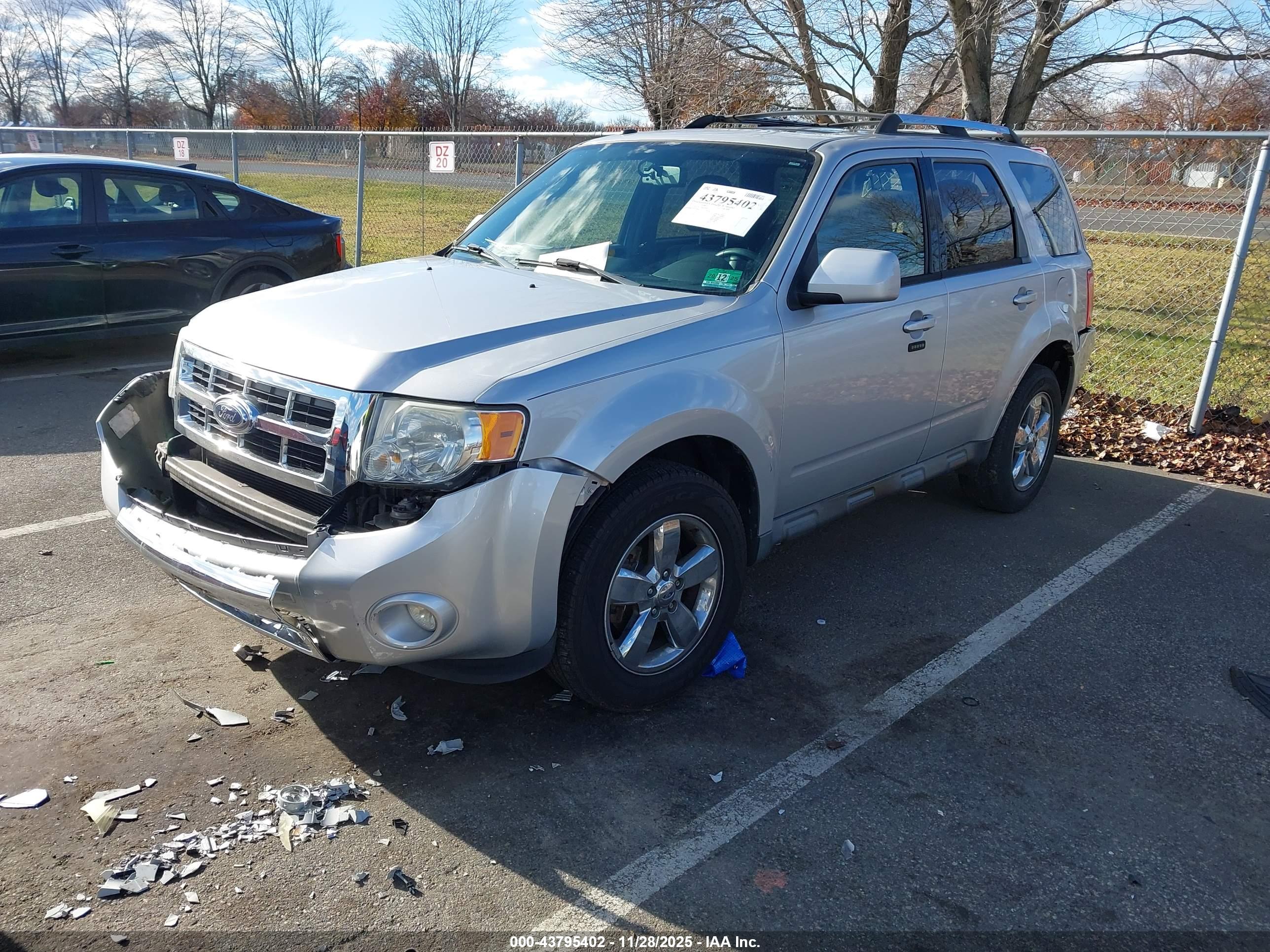 FORD ESCAPE image 2