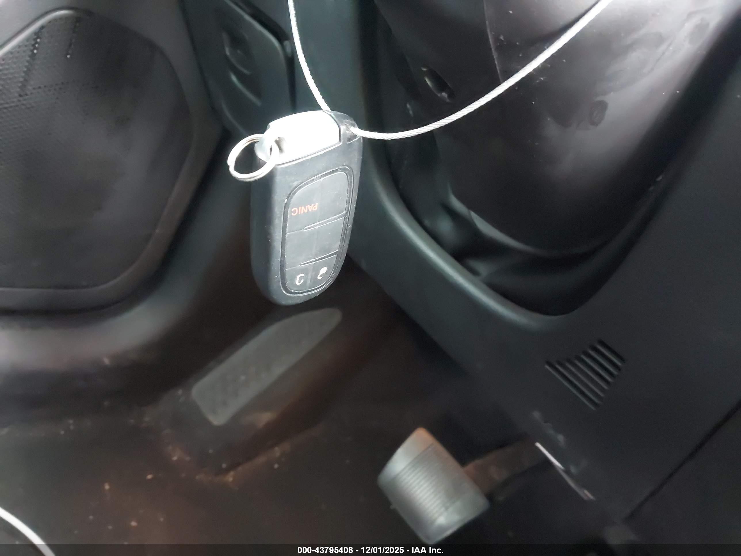 JEEP CHEROKEE image 11
