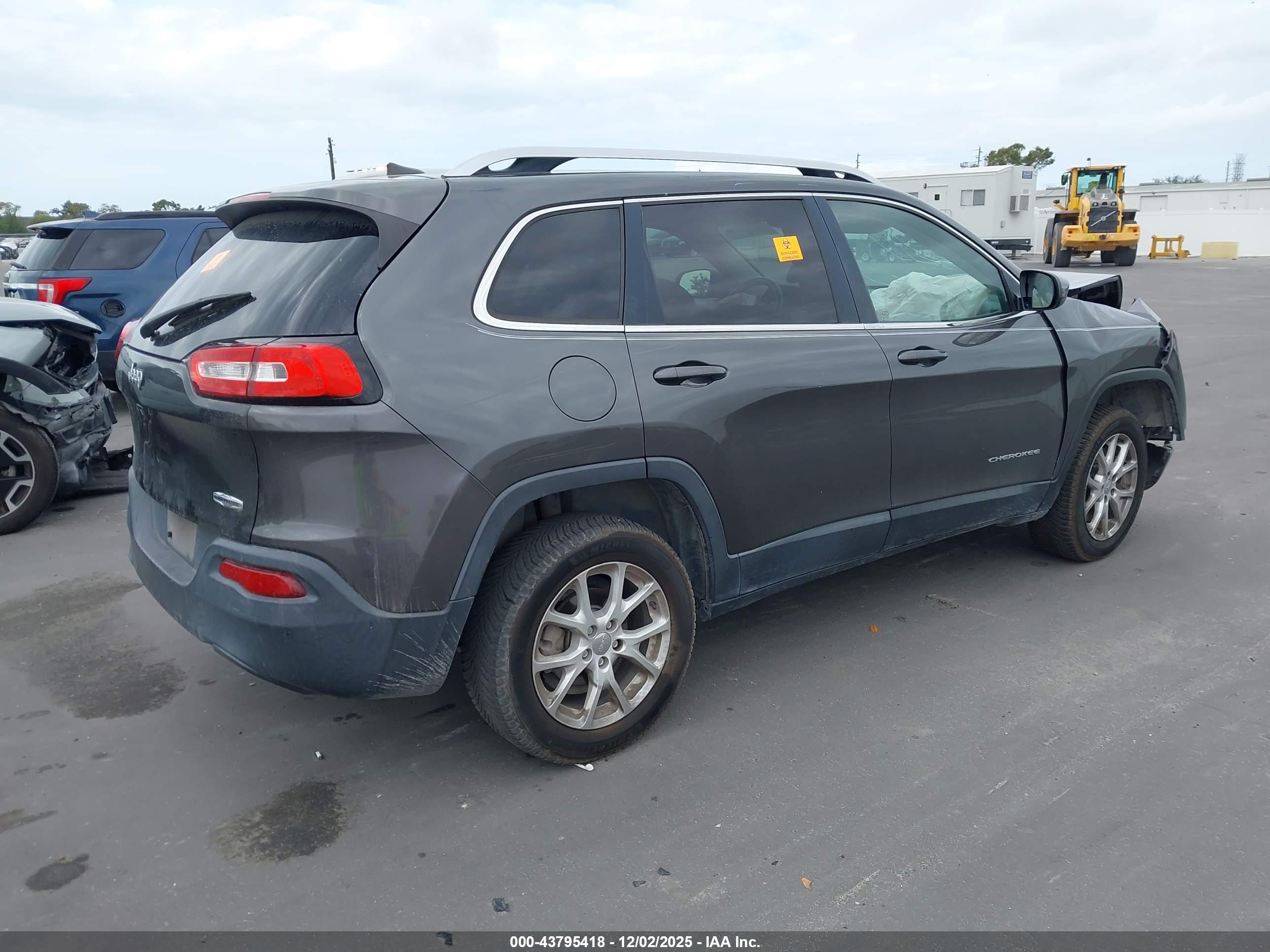 JEEP CHEROKEE image 4