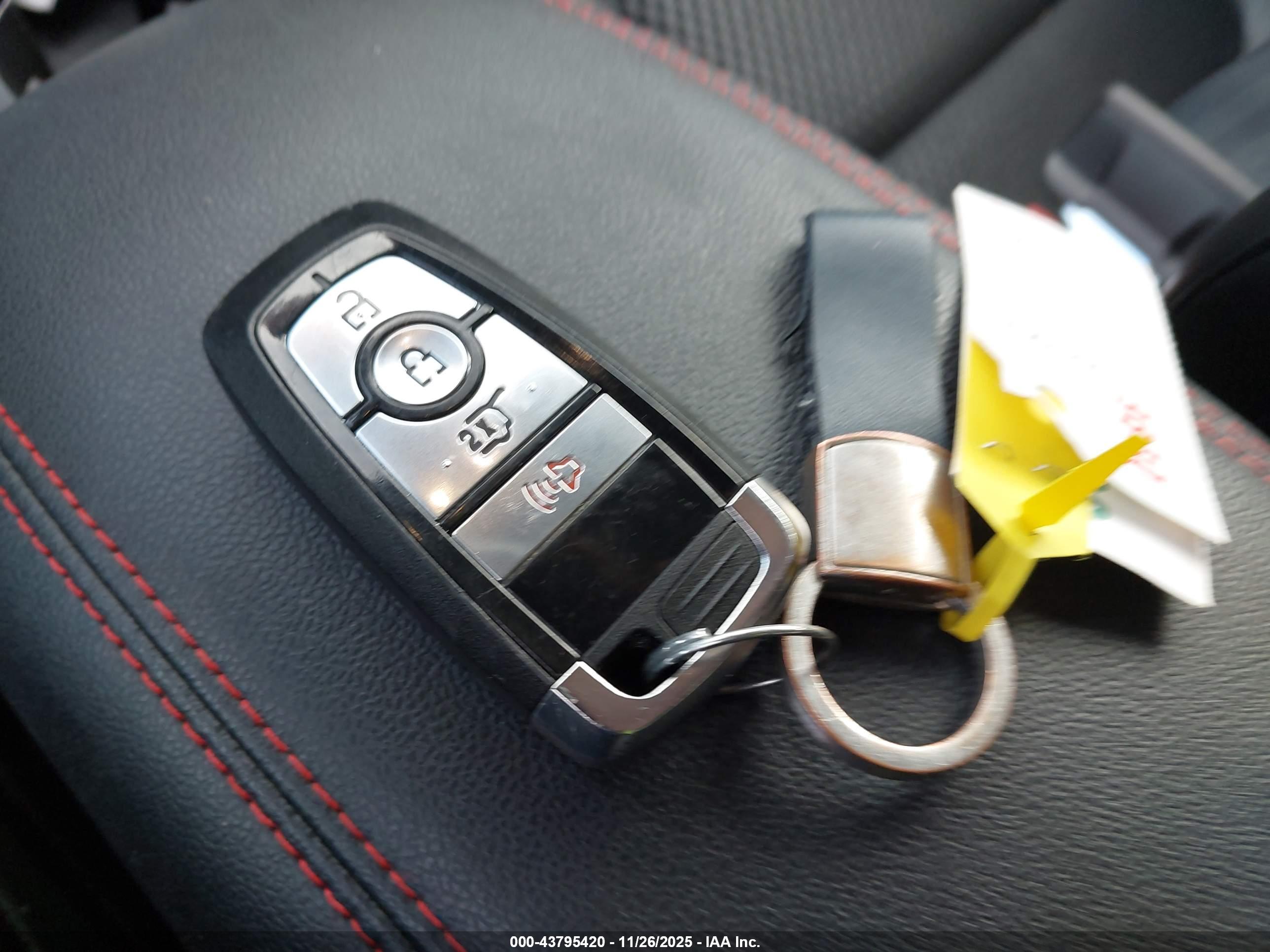 FORD ESCAPE image 11