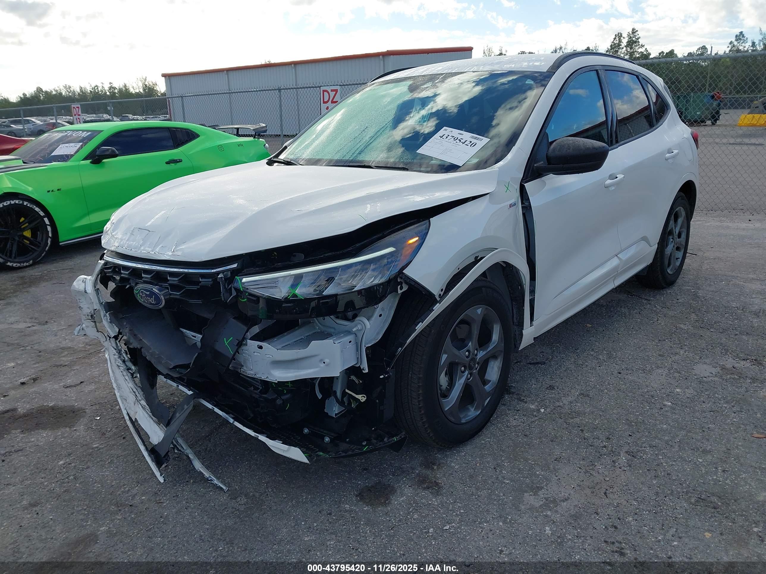 FORD ESCAPE image 6