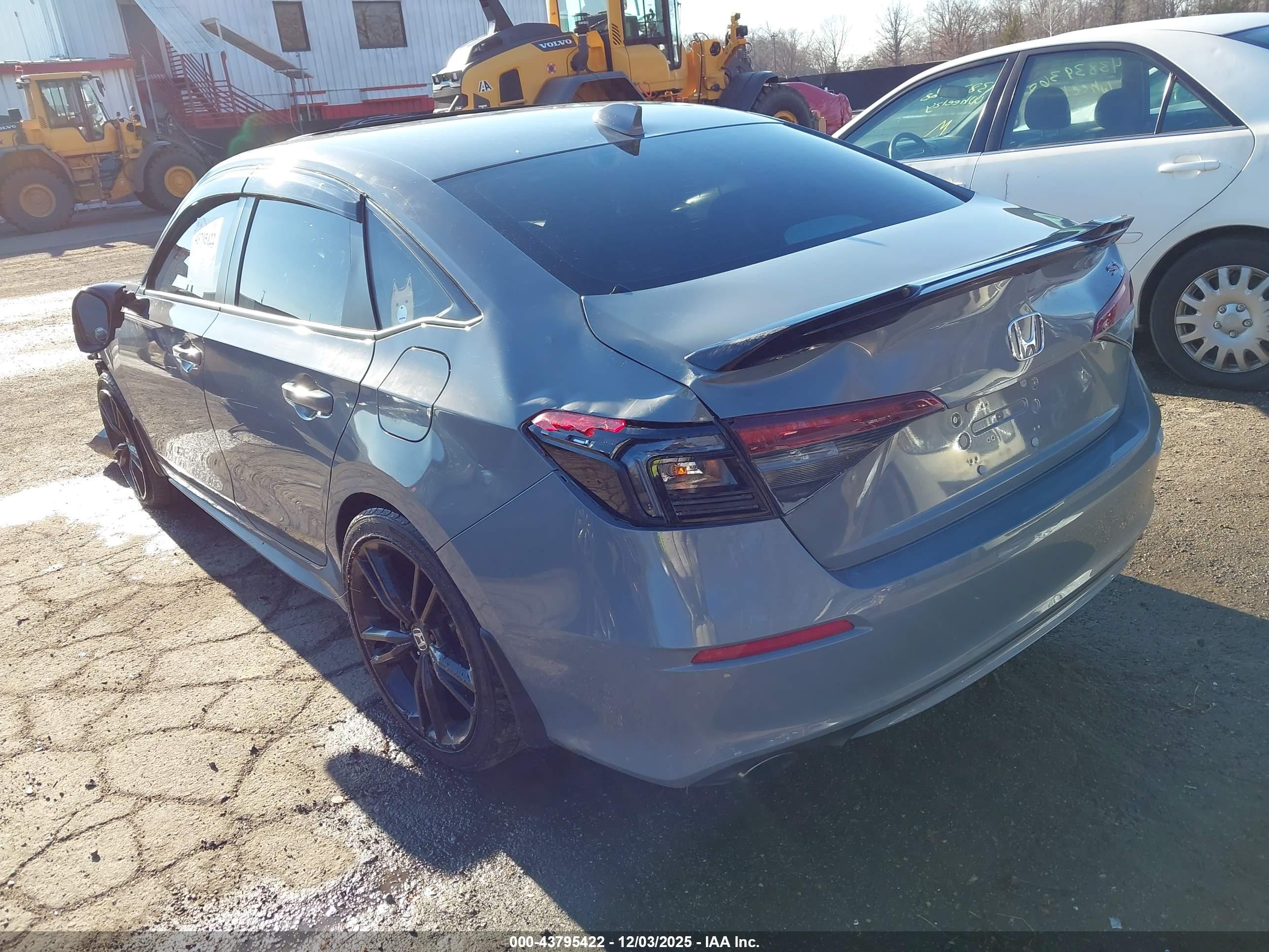 HONDA CIVIC image 3