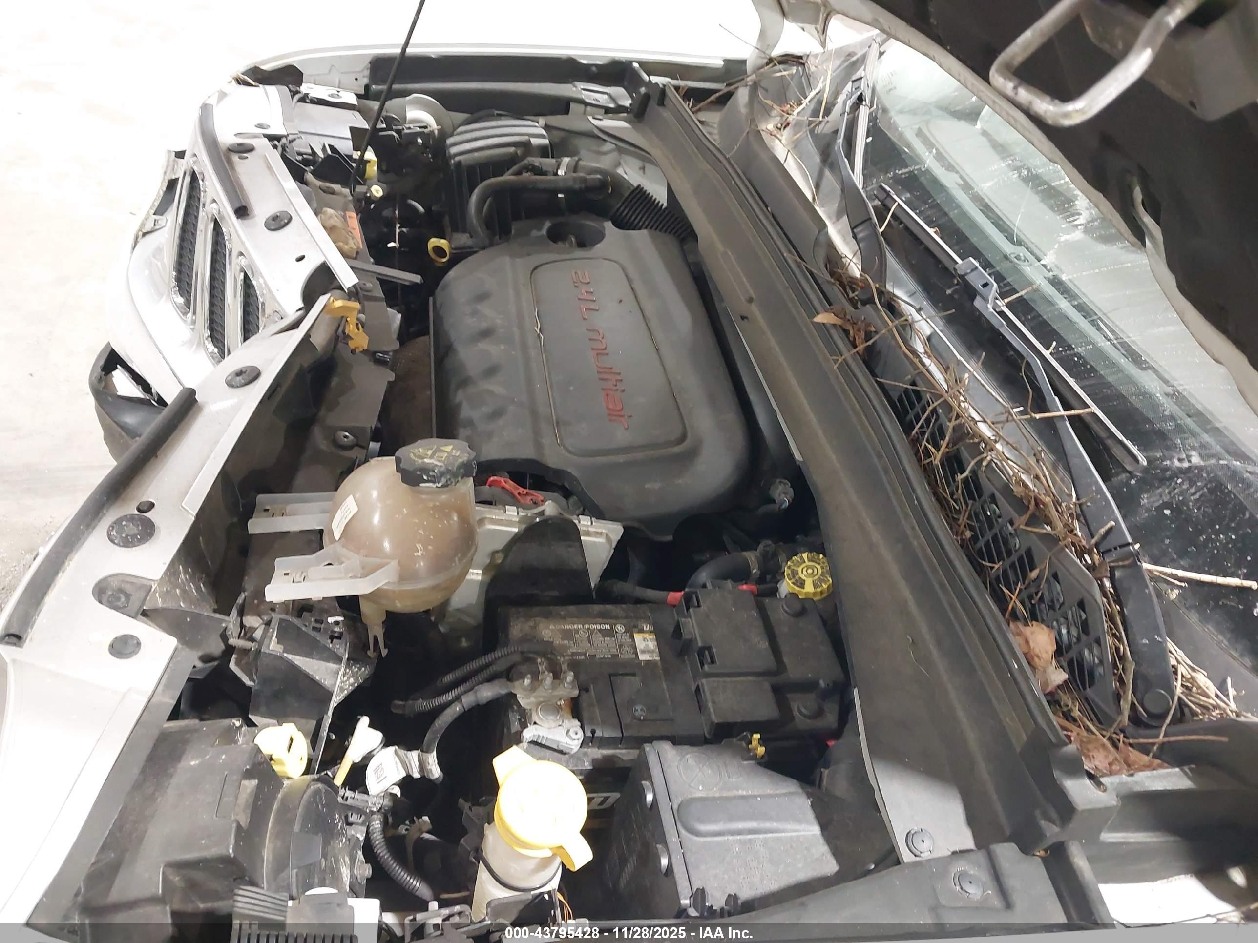 JEEP RENEGADE image 11