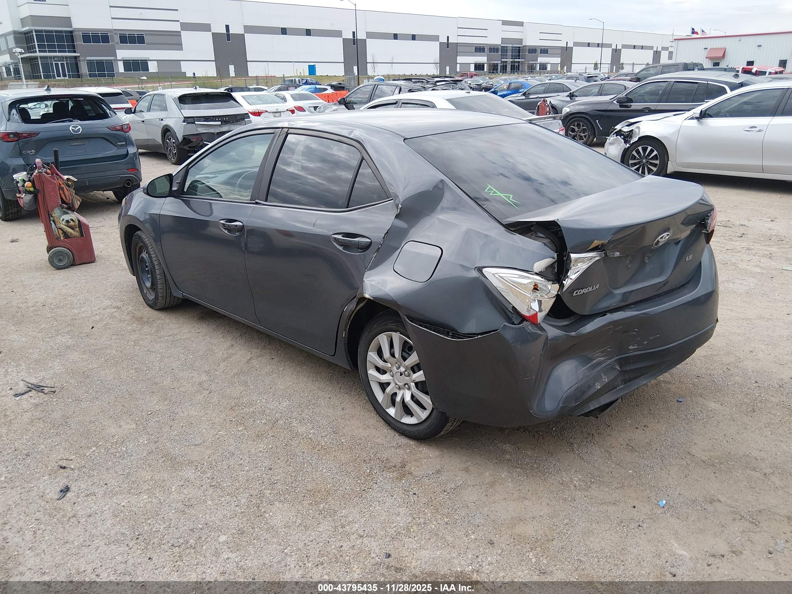 TOYOTA COROLLA image 3