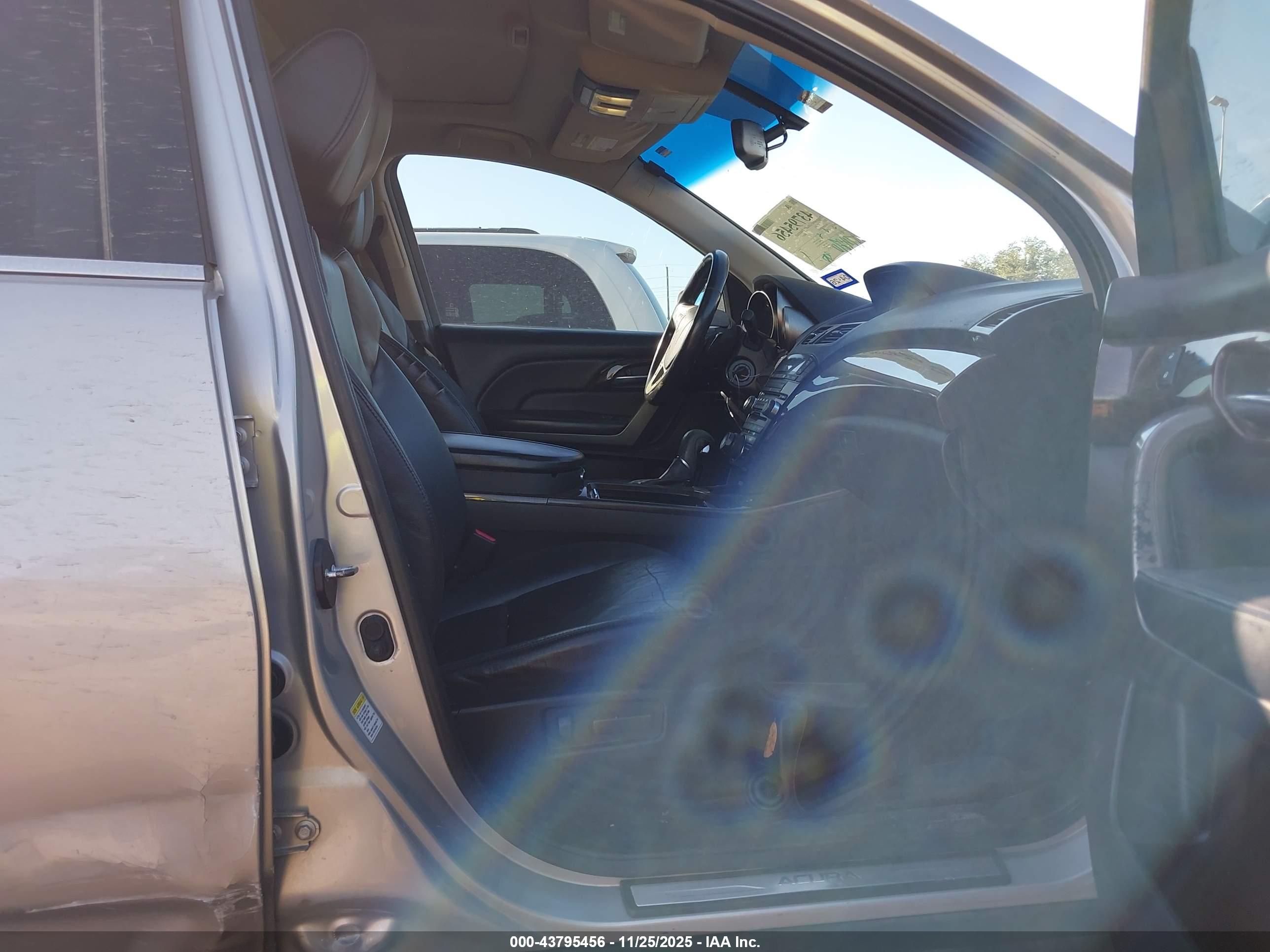 ACURA MDX image 5