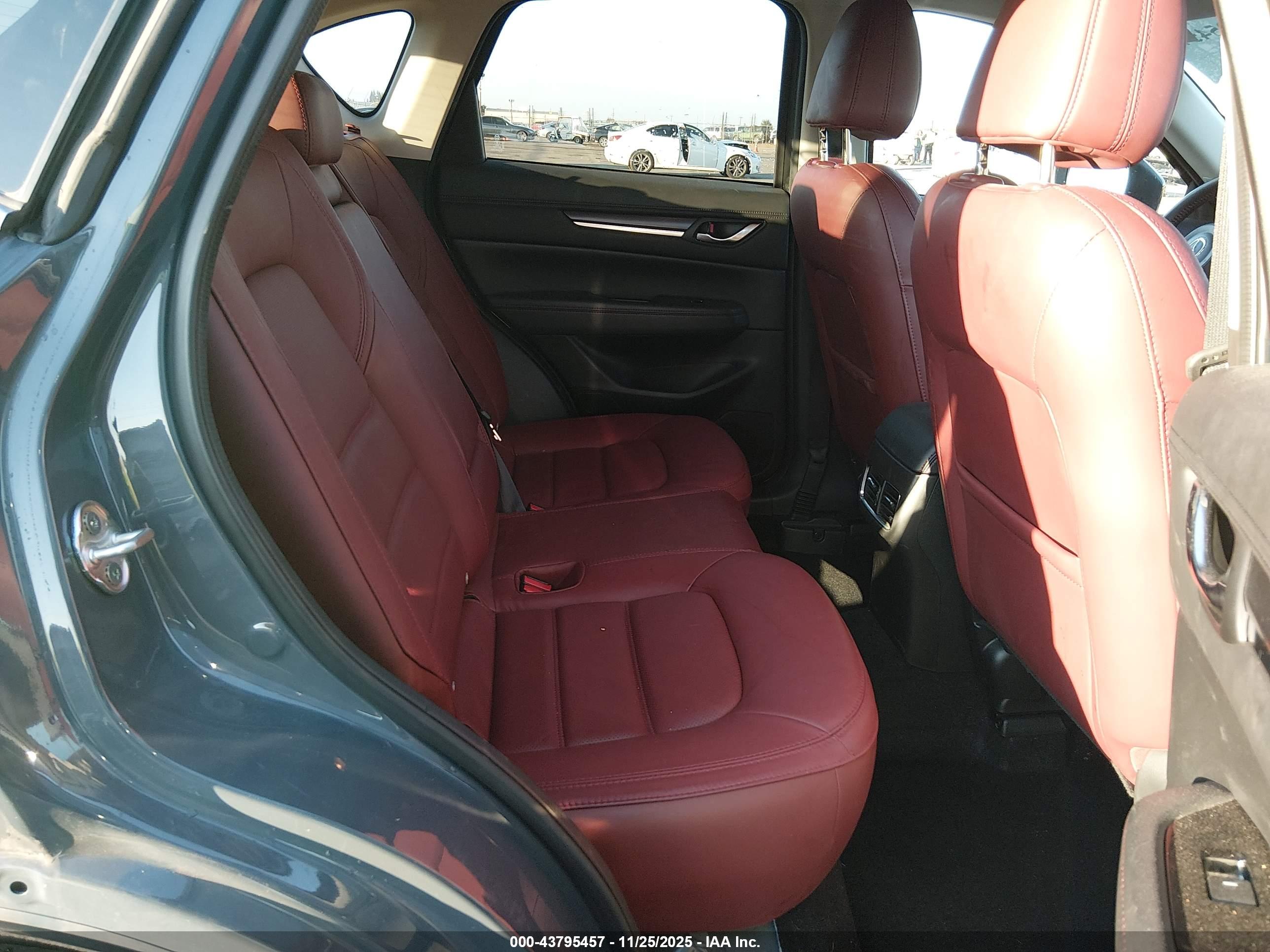 MAZDA CX-5 image 8