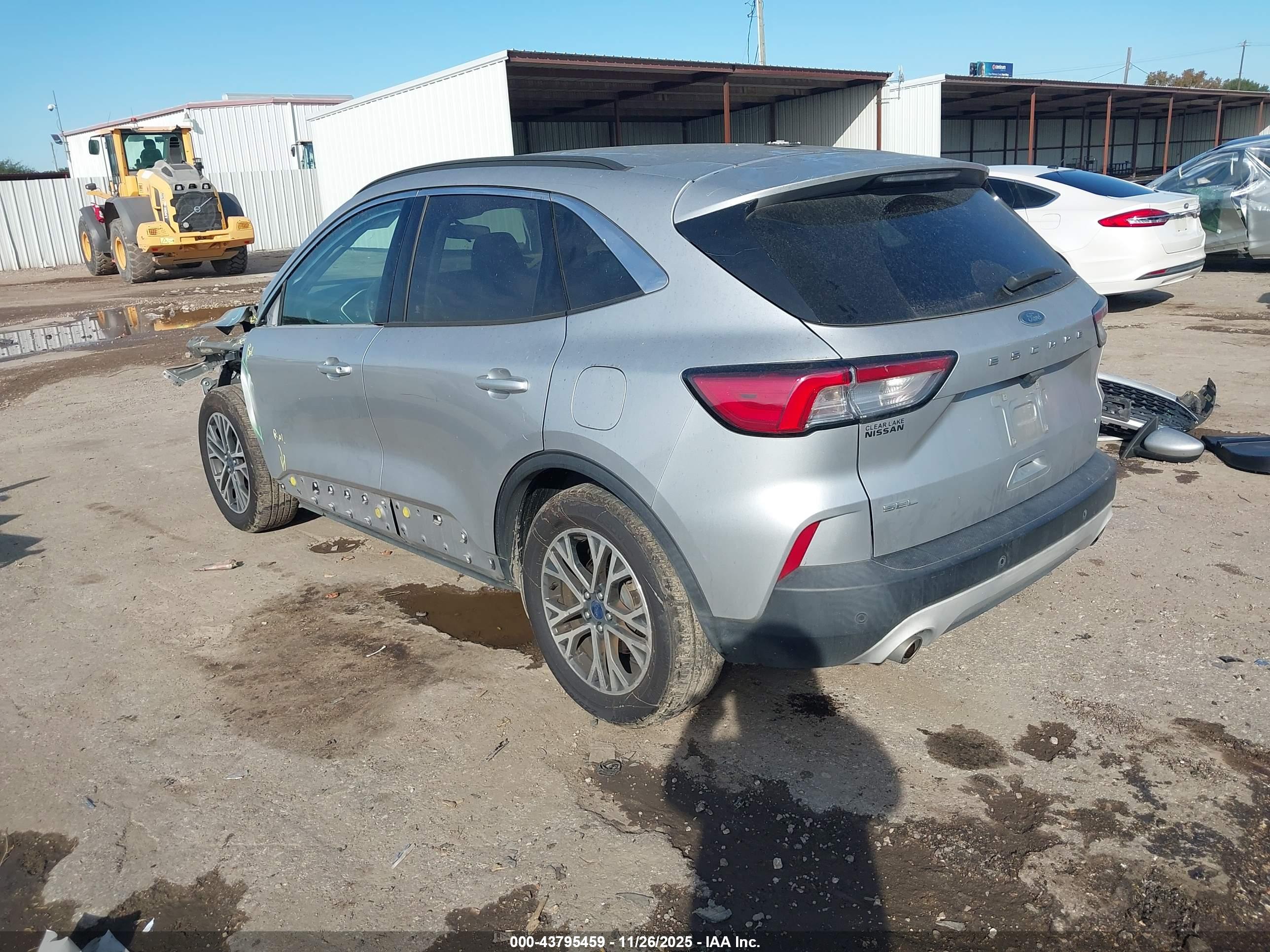 FORD ESCAPE image 3
