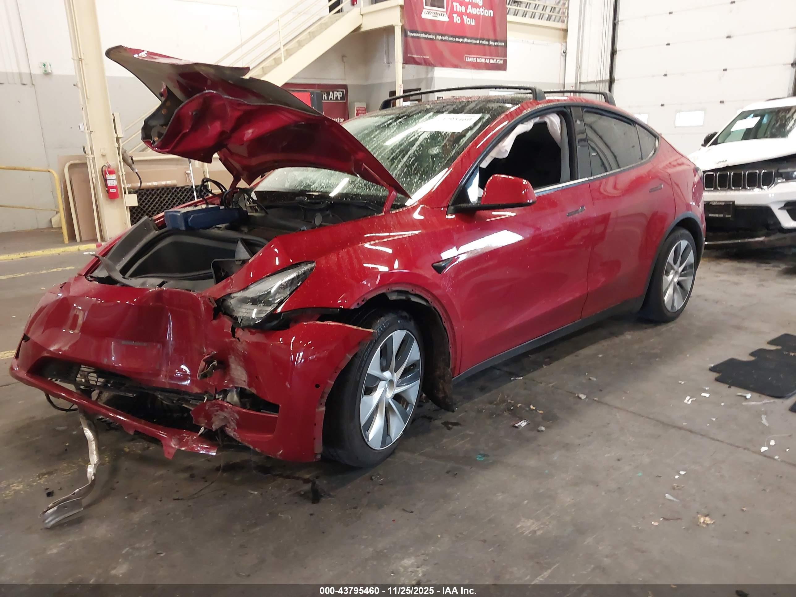 TESLA MODEL image 2