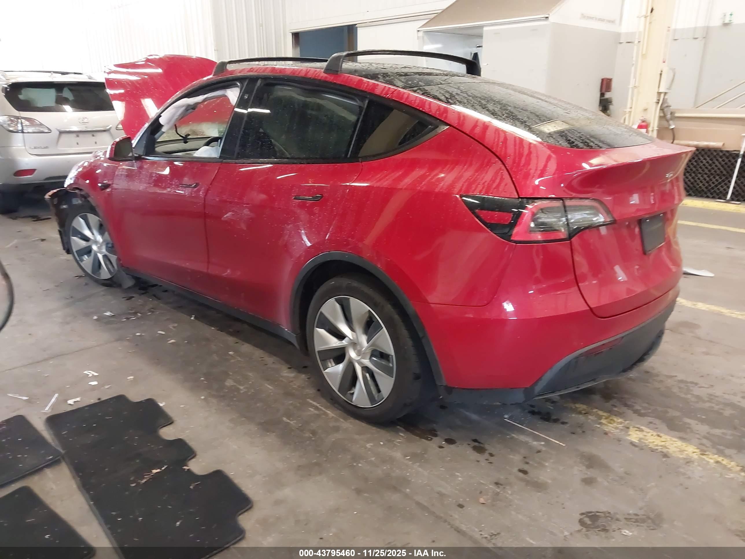 TESLA MODEL image 3