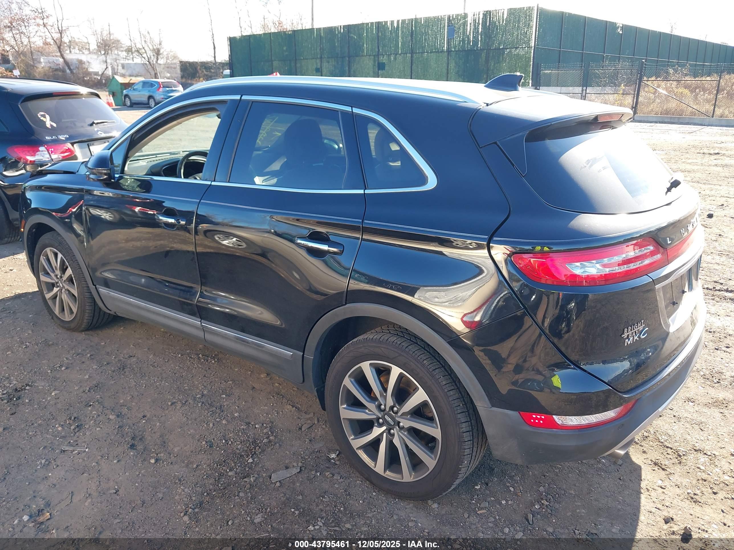 LINCOLN MKC image 3