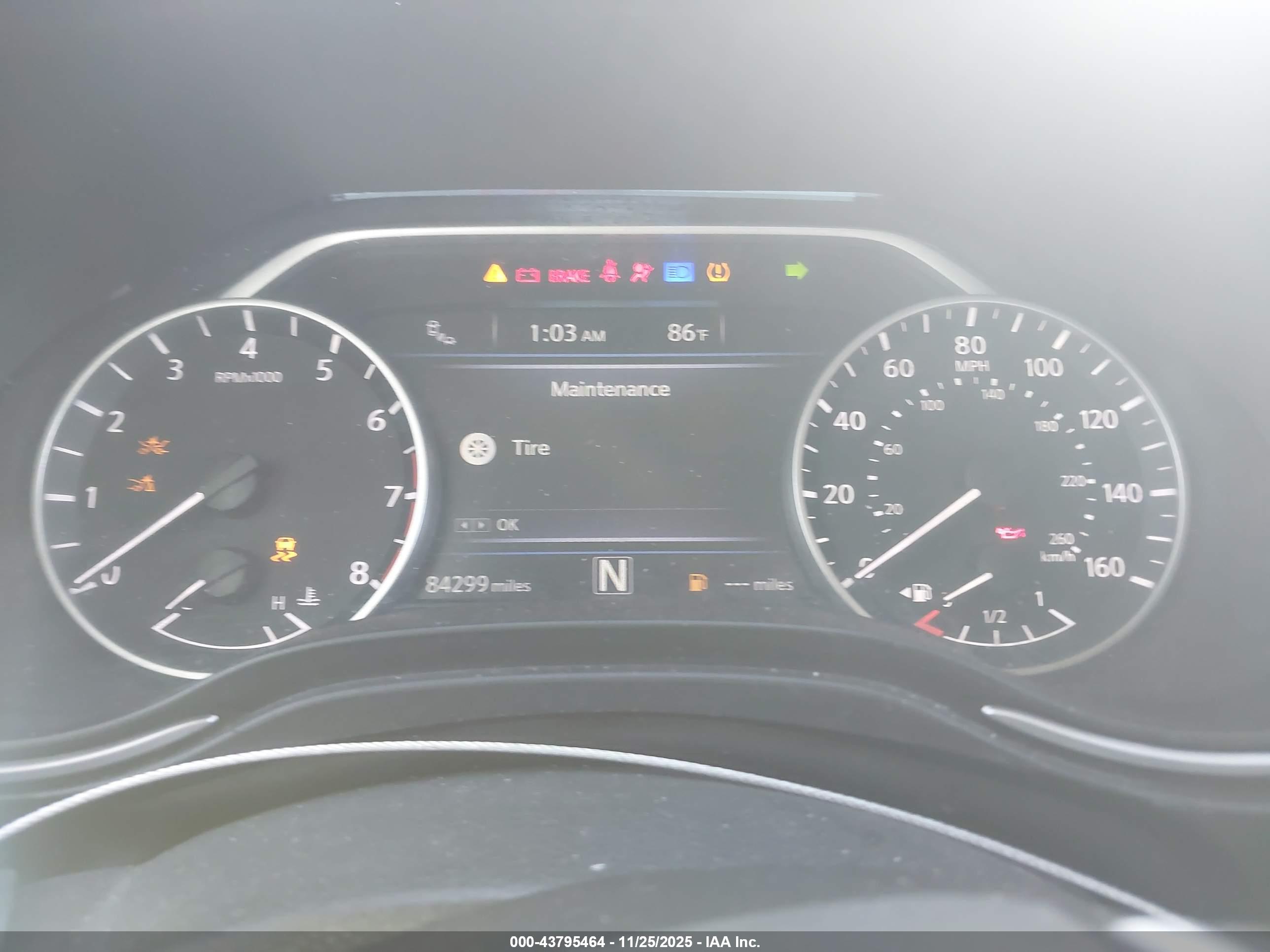 NISSAN MAXIMA image 7