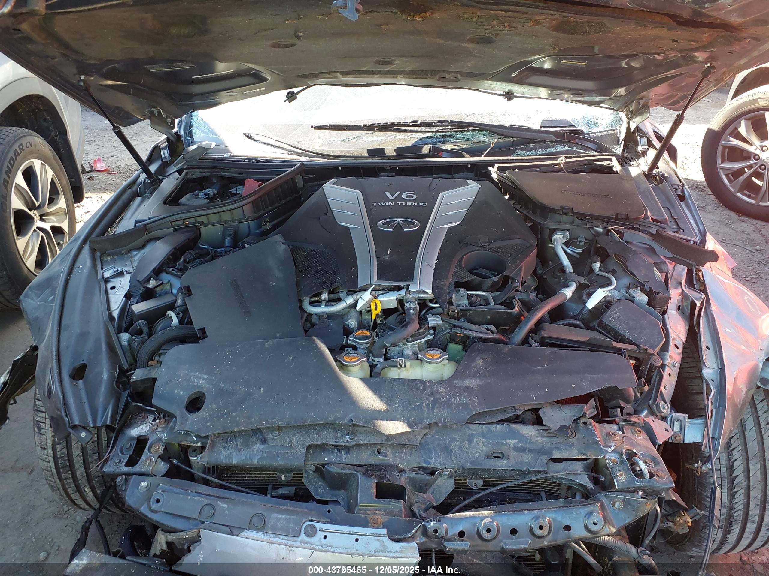 INFINITI Q50 image 10