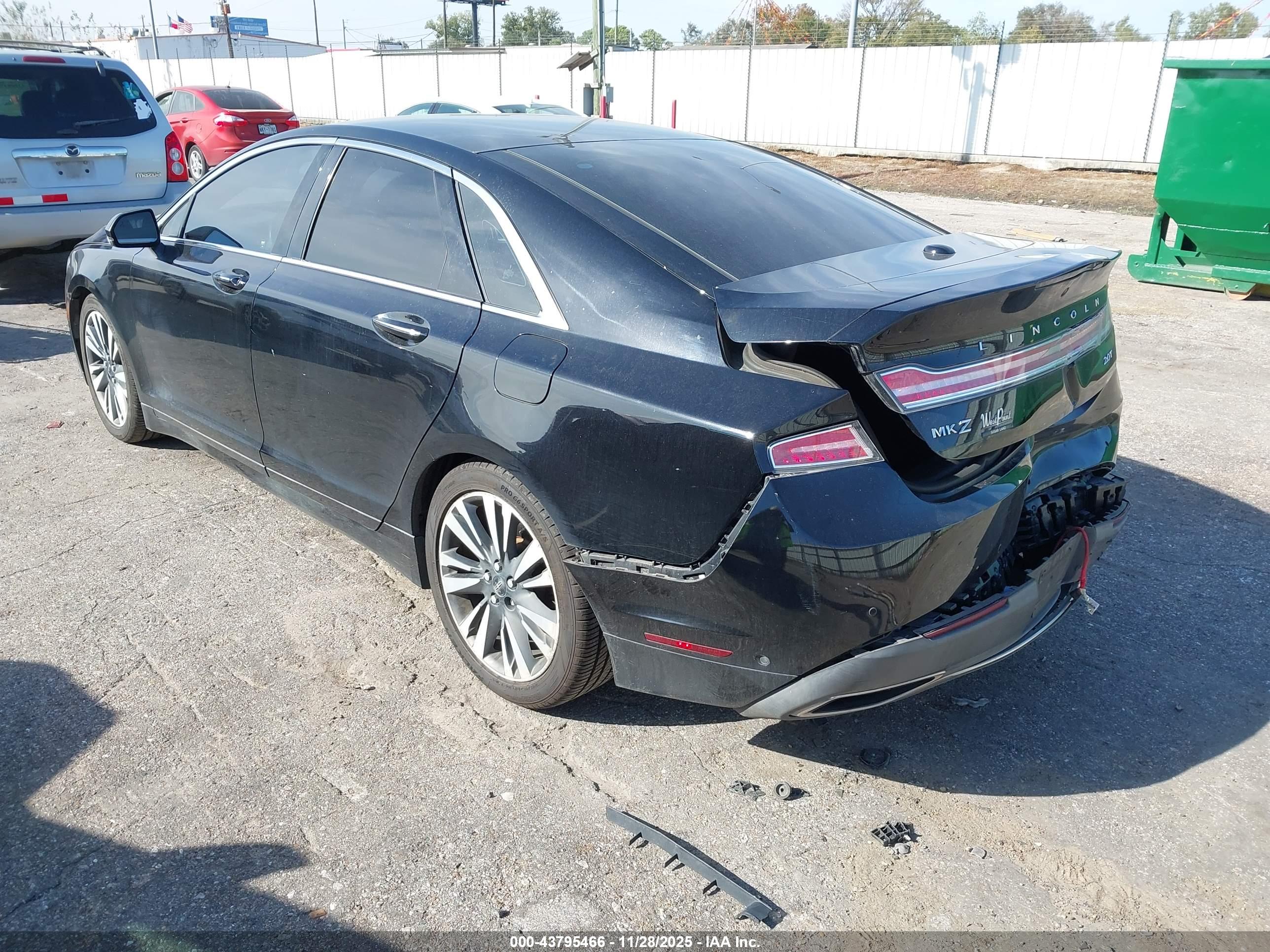LINCOLN MKZ image 6