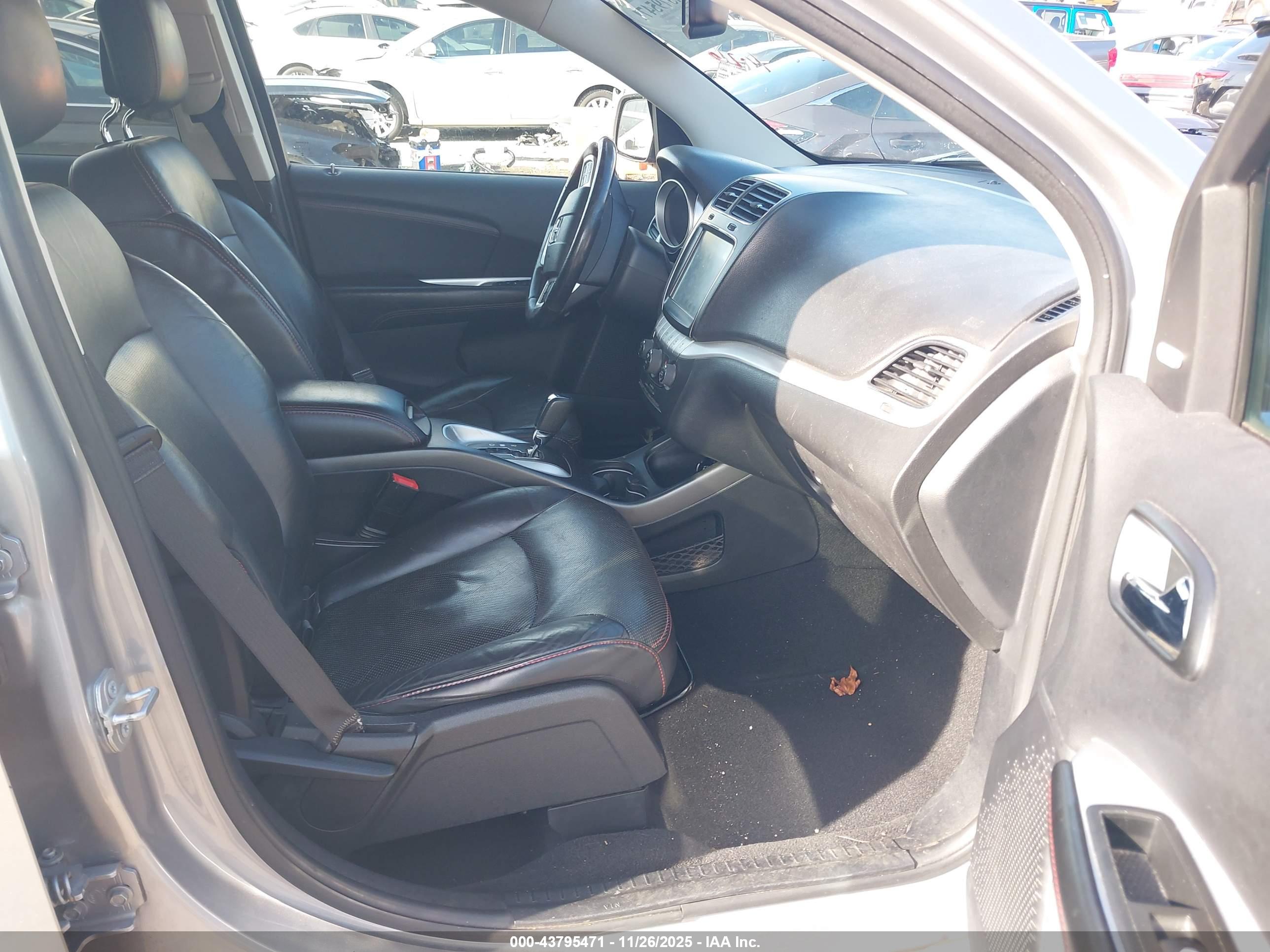 DODGE JOURNEY image 5