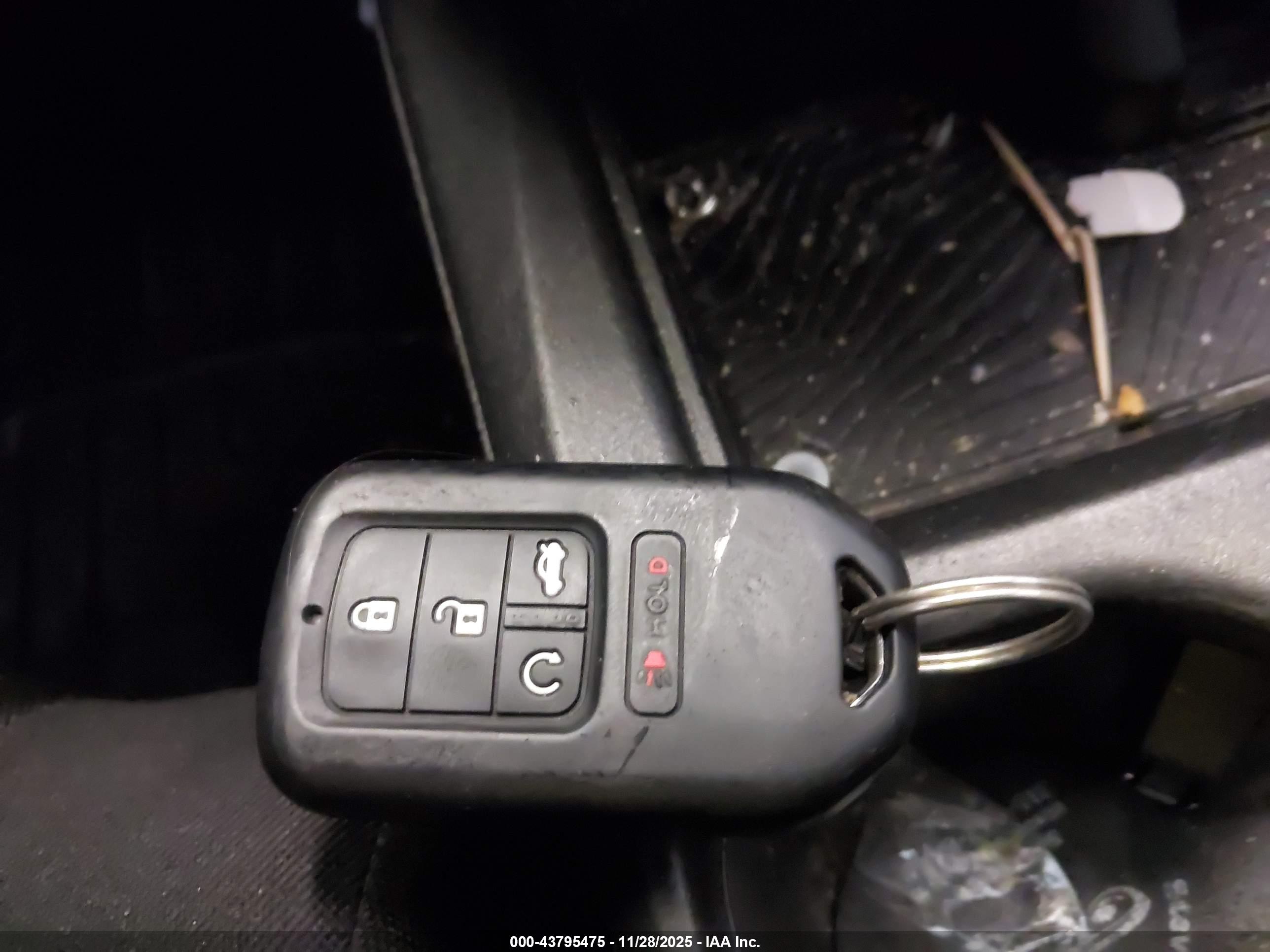 HONDA CR-V image 11