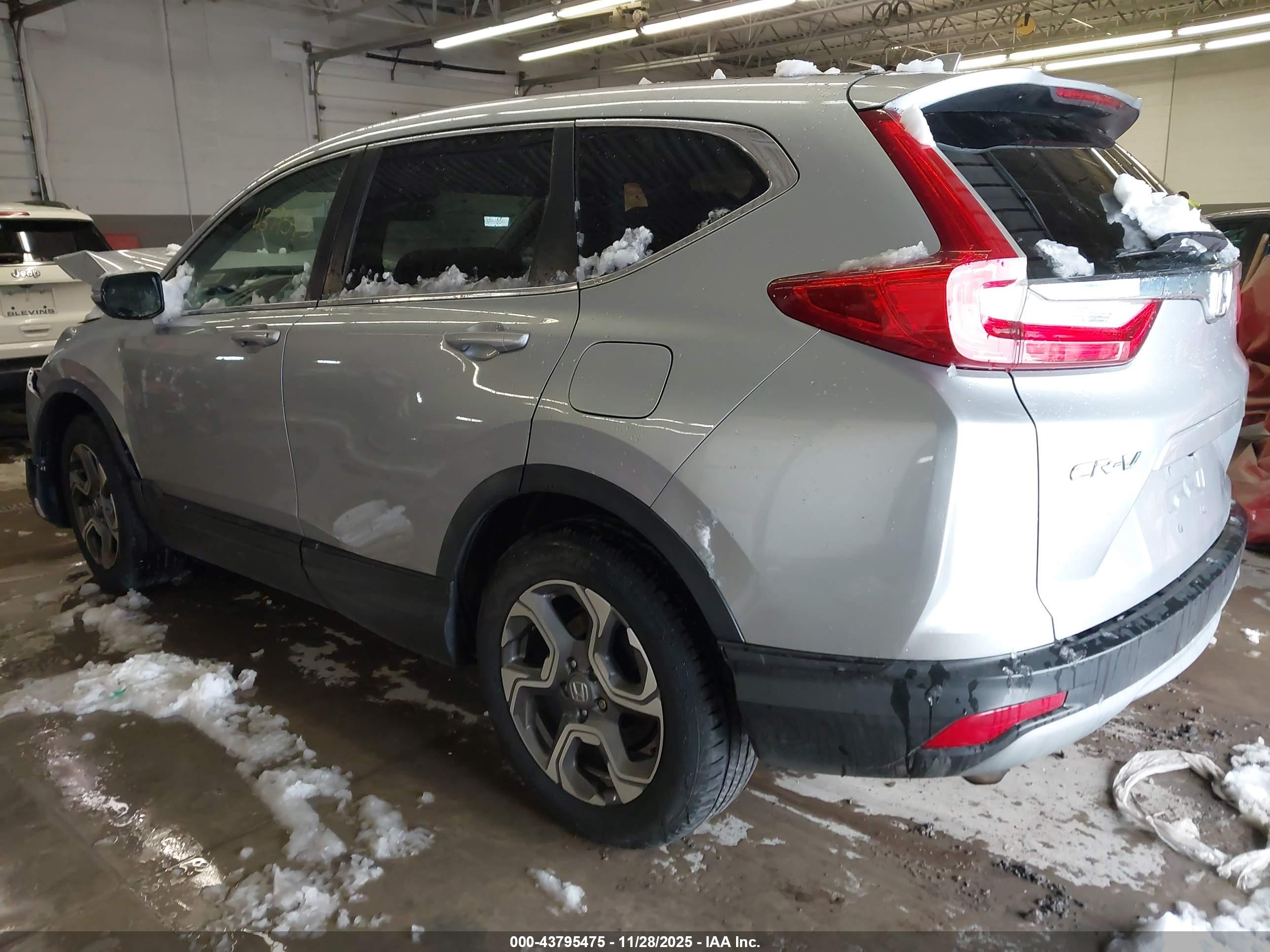 HONDA CR-V image 3