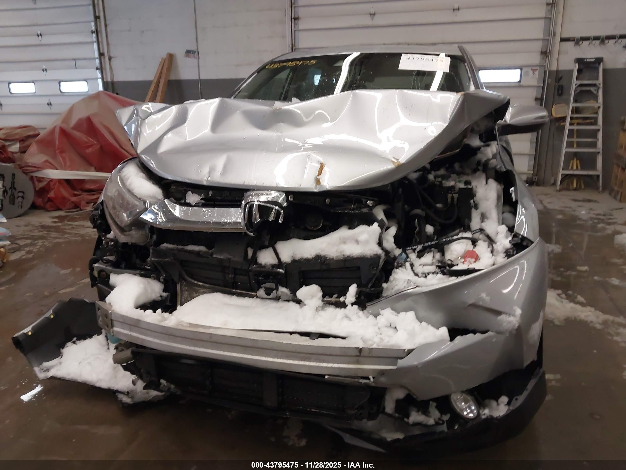 HONDA CR-V image 6