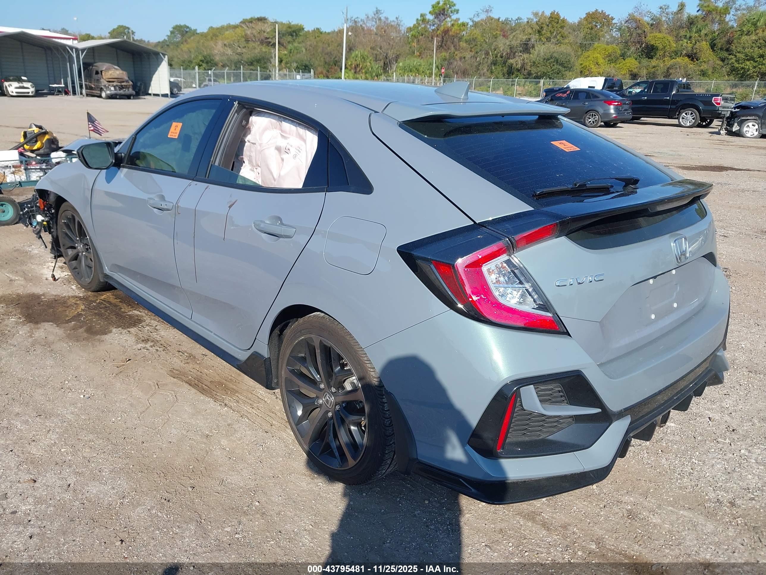 HONDA CIVIC image 3