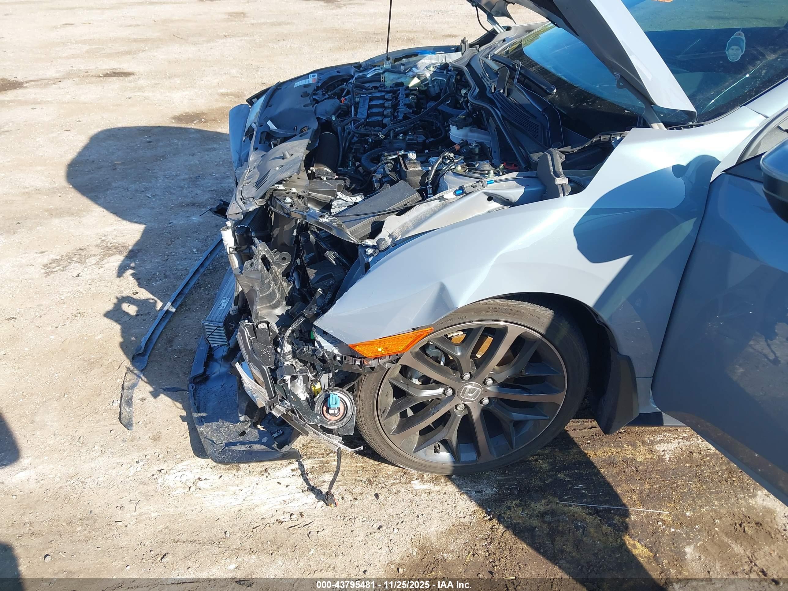 HONDA CIVIC image 6