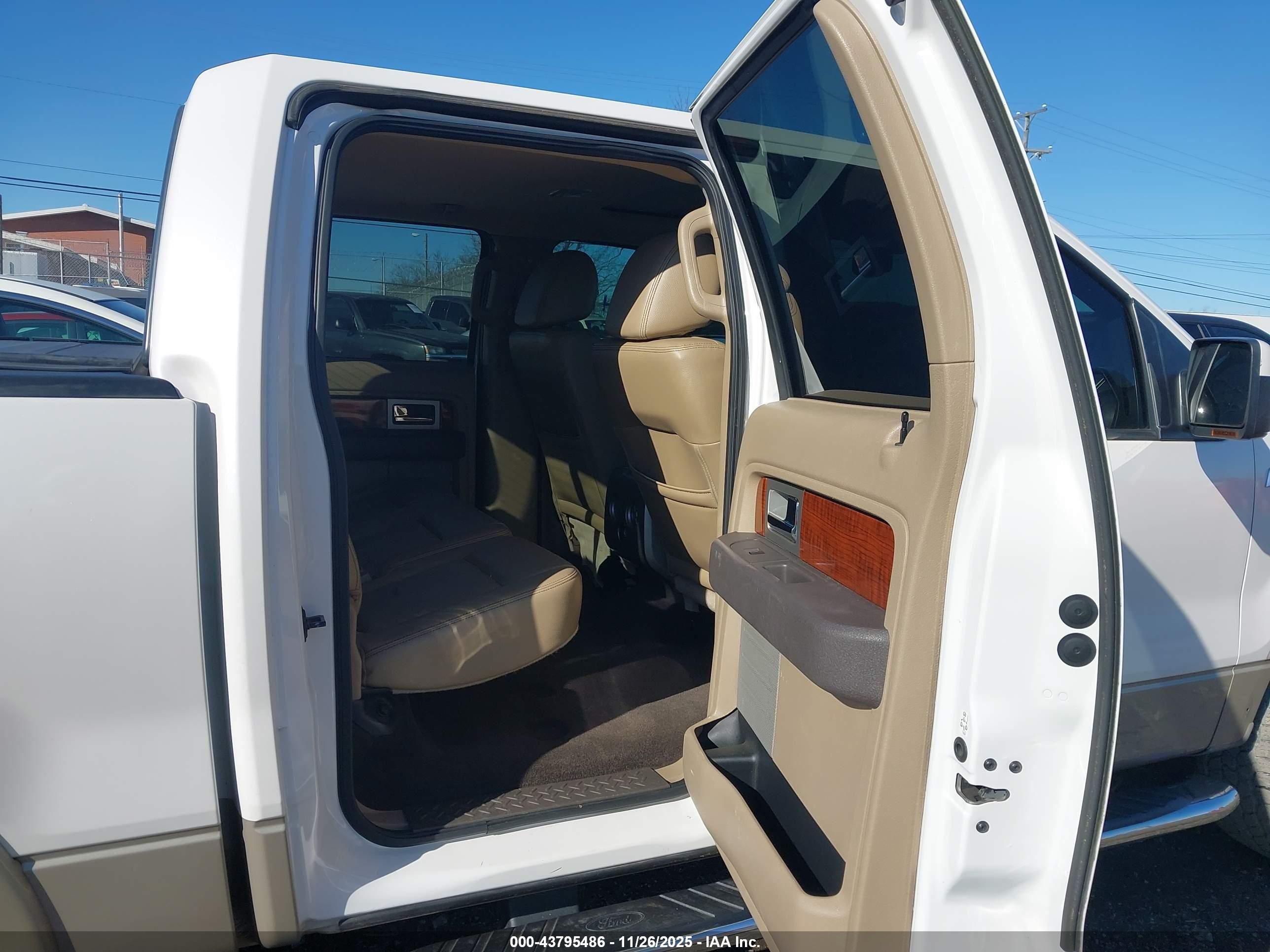 FORD F-150 image 8