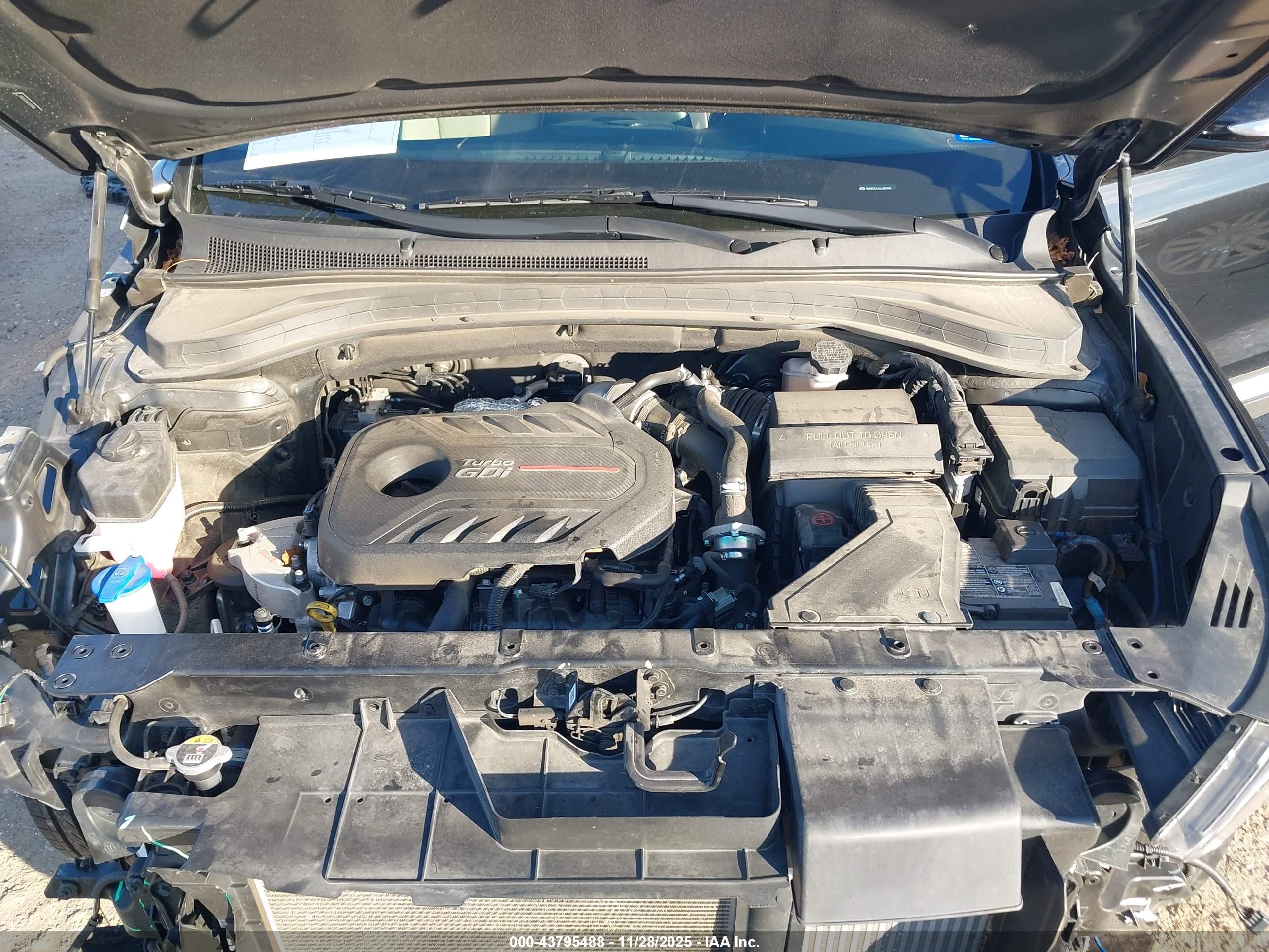 HYUNDAI SANTA image 10